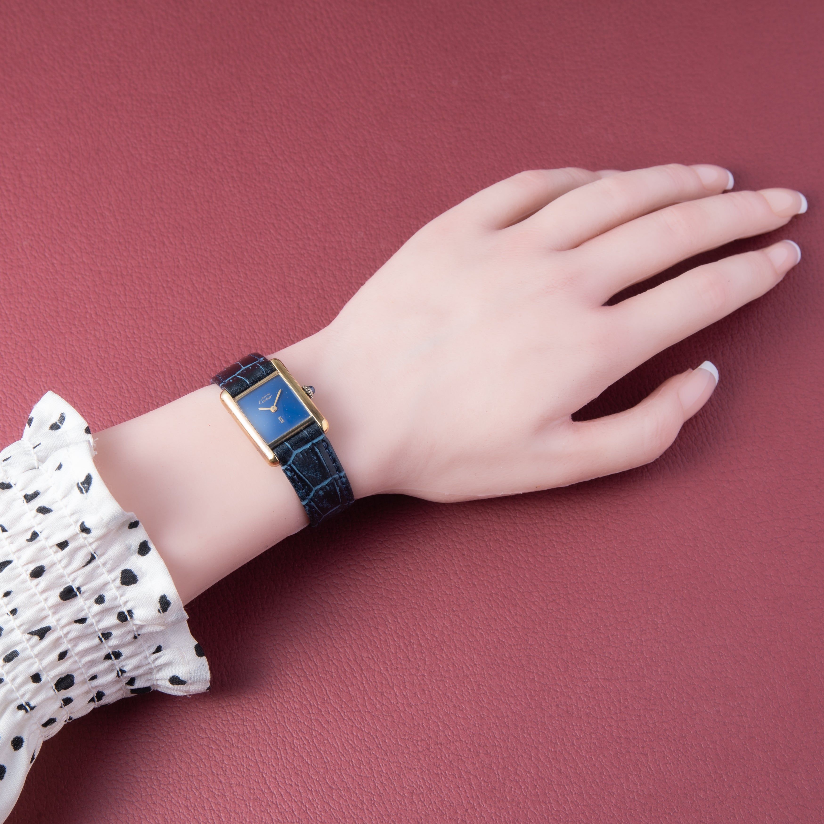 カルティエ マストタンク 1980年代製 SMサイズ 手巻き ラピスブルーダイヤル 純正尾錠付き