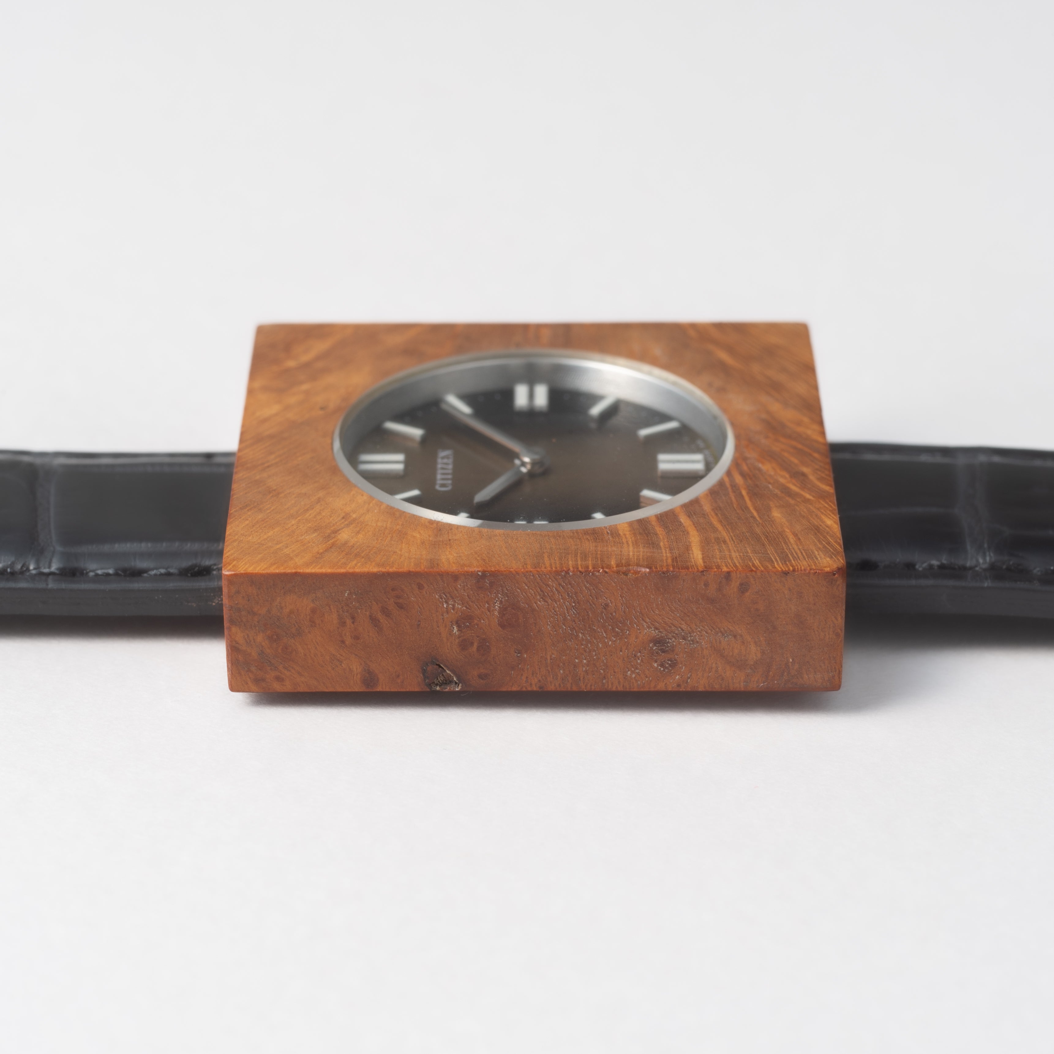 シチズン アフロクラフト木製ケース 1973年製 手巻 未使用品