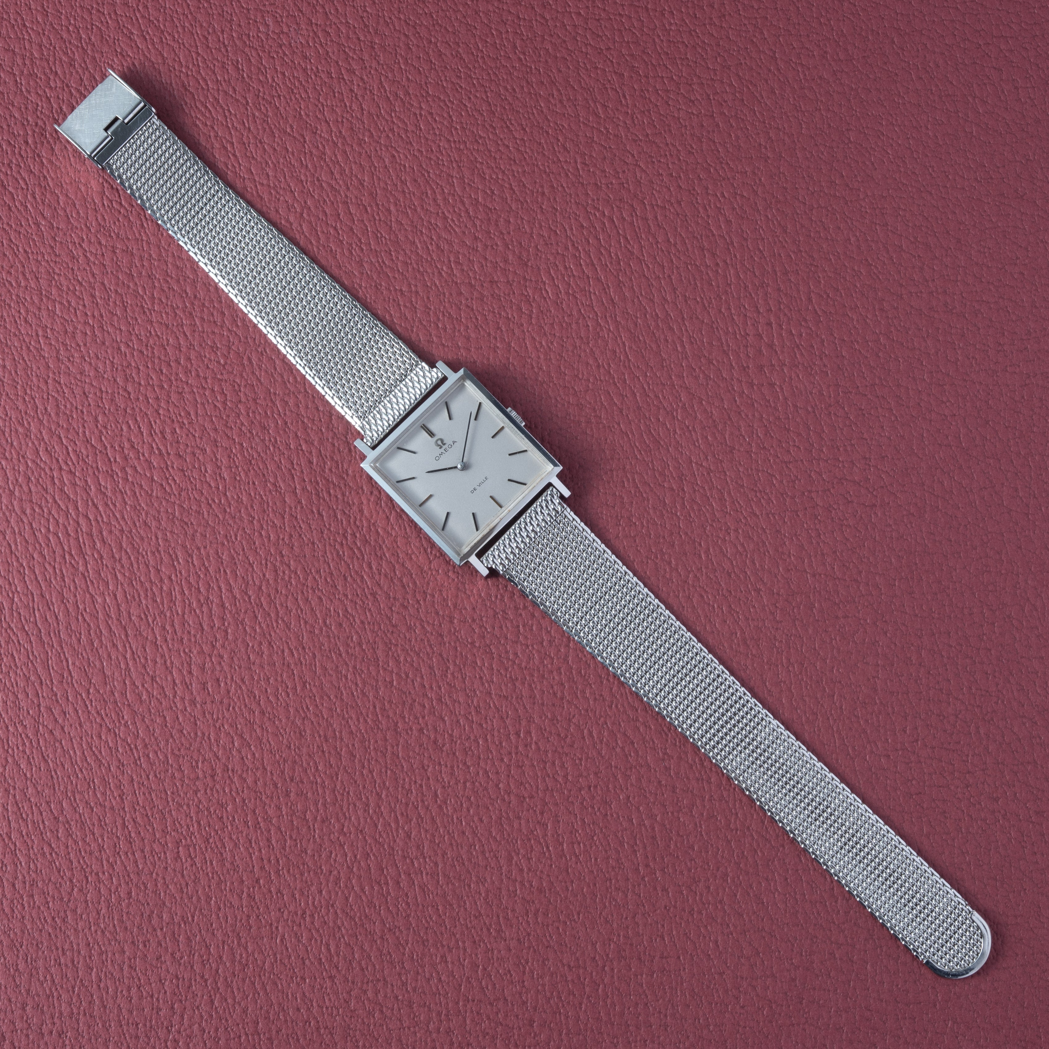 オメガ デ・ヴィル スクエアケース 1968年製 手巻 社外ブレス付き