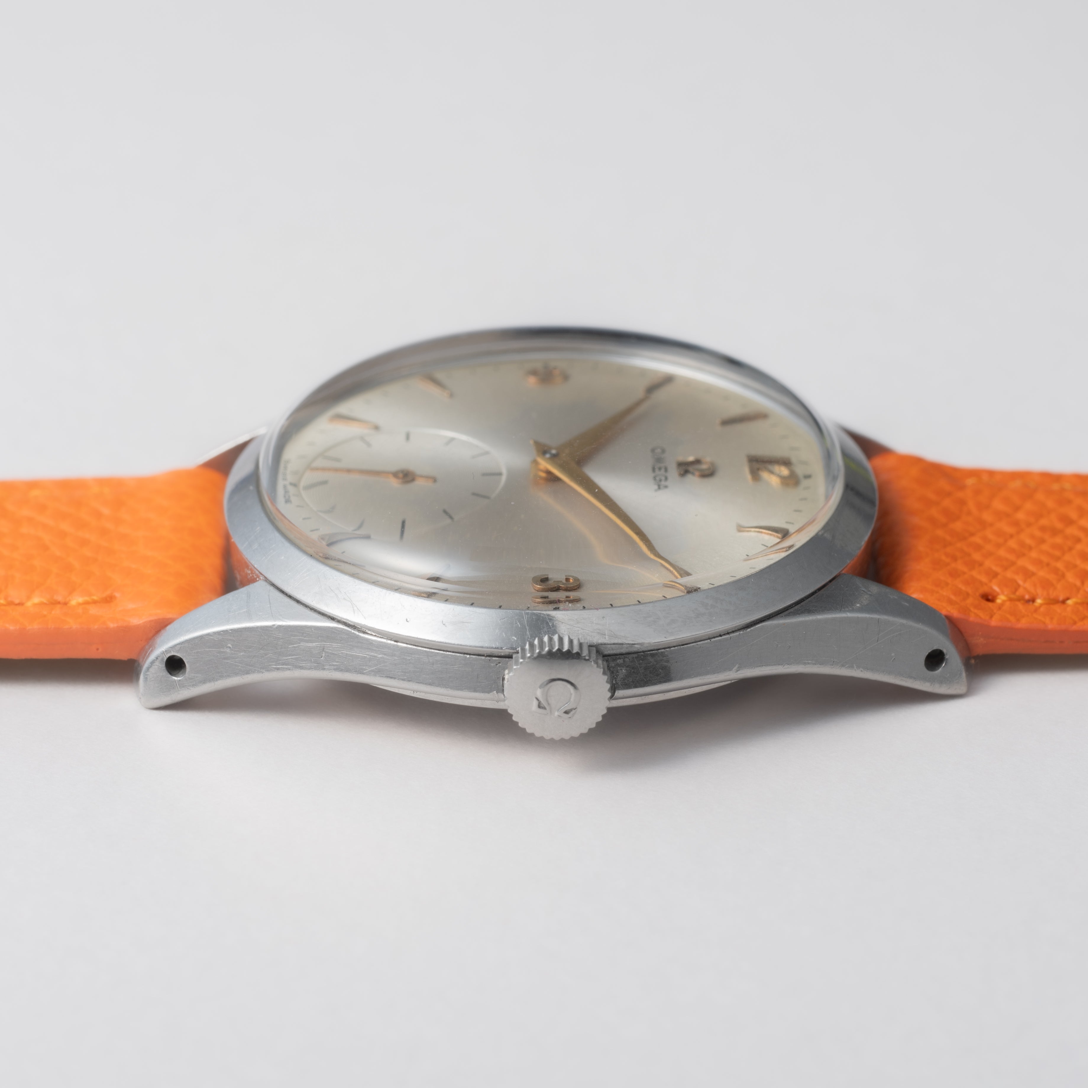 オメガ 30mmキャリバー 1954年製 手巻き Cal. 266 飛びアラビア スモールセコンド