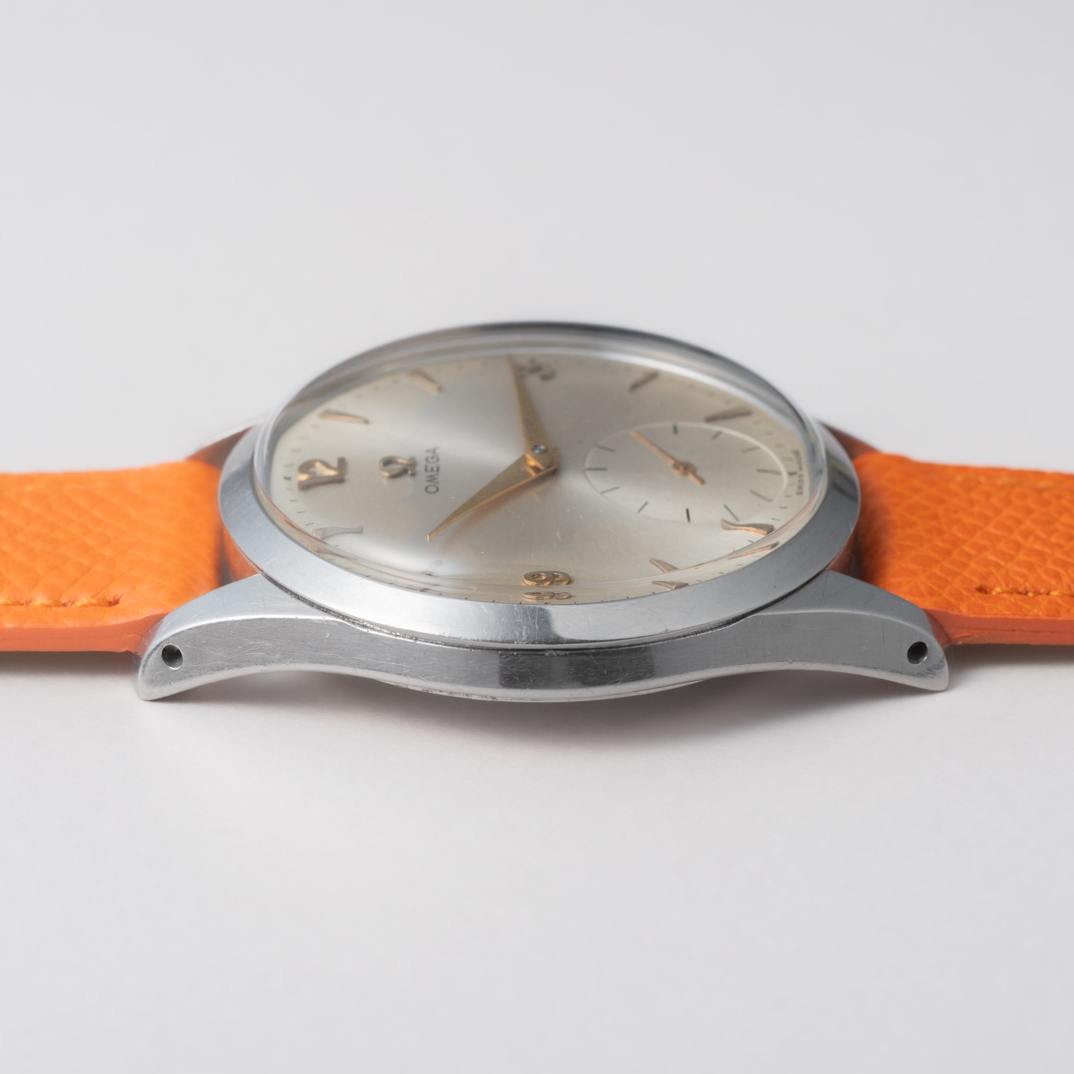 オメガ 30mmキャリバー 1954年製 手巻き Cal. 266 飛びアラビア スモールセコンド