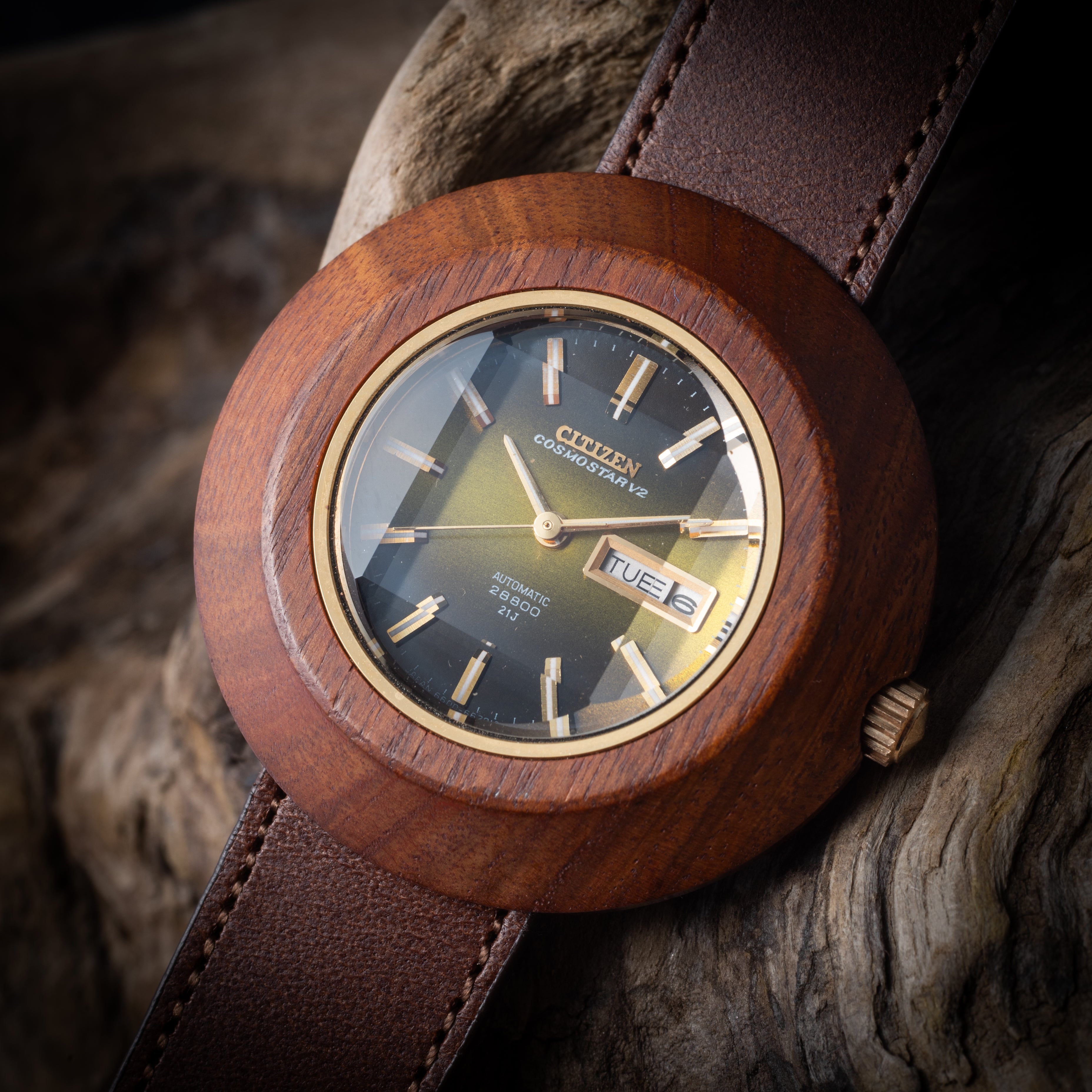 シチズン コスモスターV2 アフロクラフトケース(木製)青虎目文字盤 ハイビート自動巻き 1973年製 未使用品