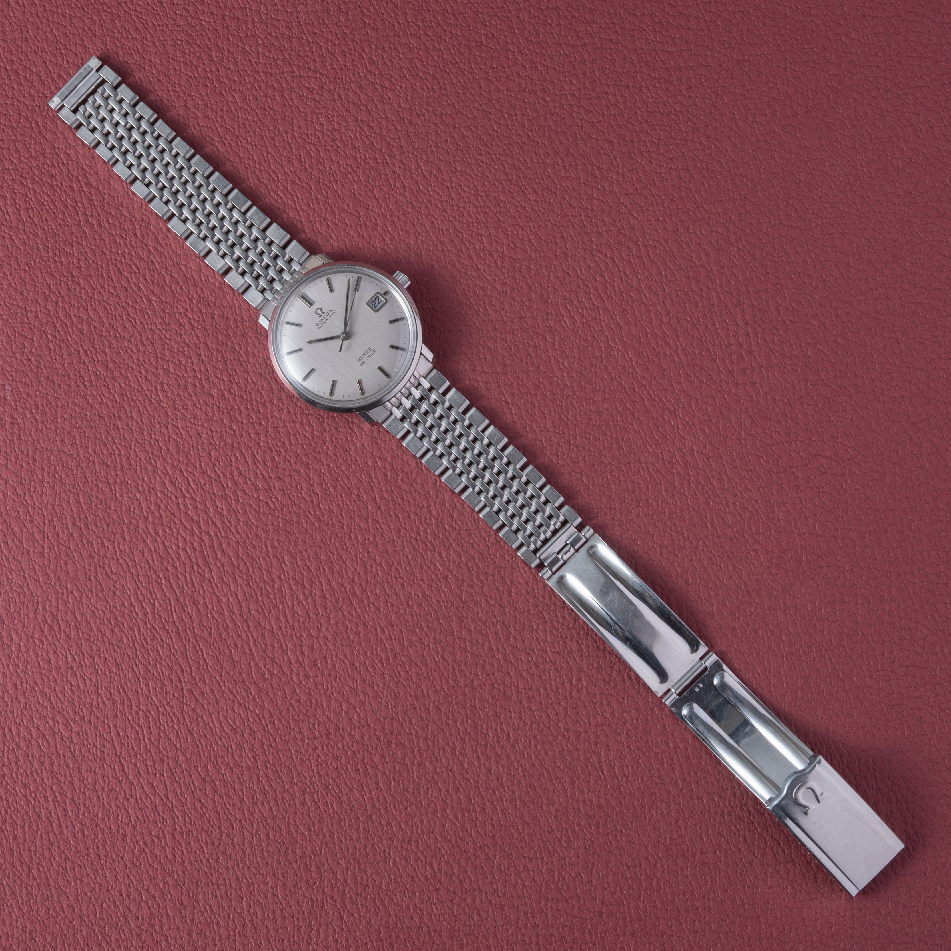 オメガ マイスター Wネーム グレーダイヤル 1969年製 ブレス付き