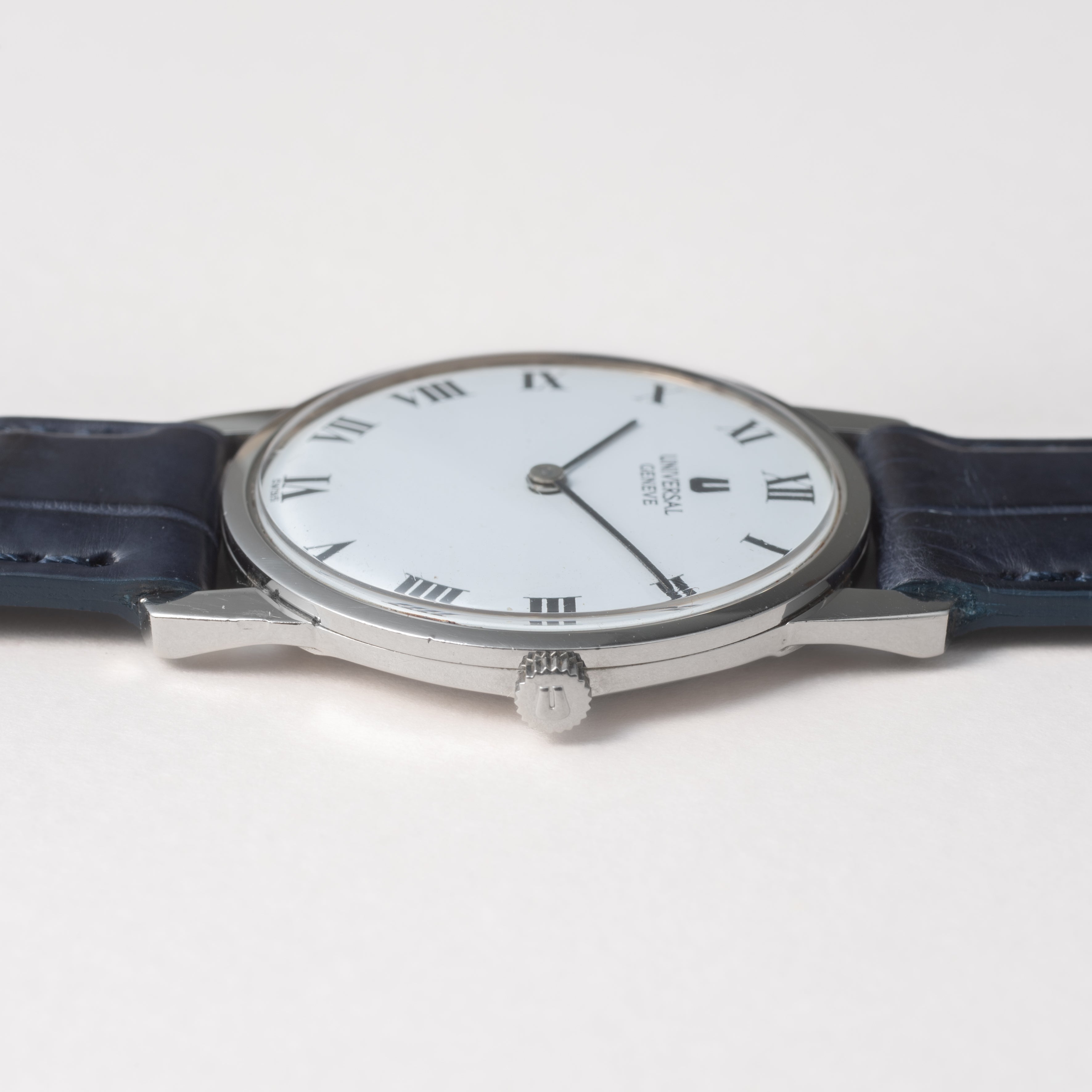 ユニバーサル・ジュネーブ アルテッセ ホワイトローマンダイヤル 1970年代製 手巻き