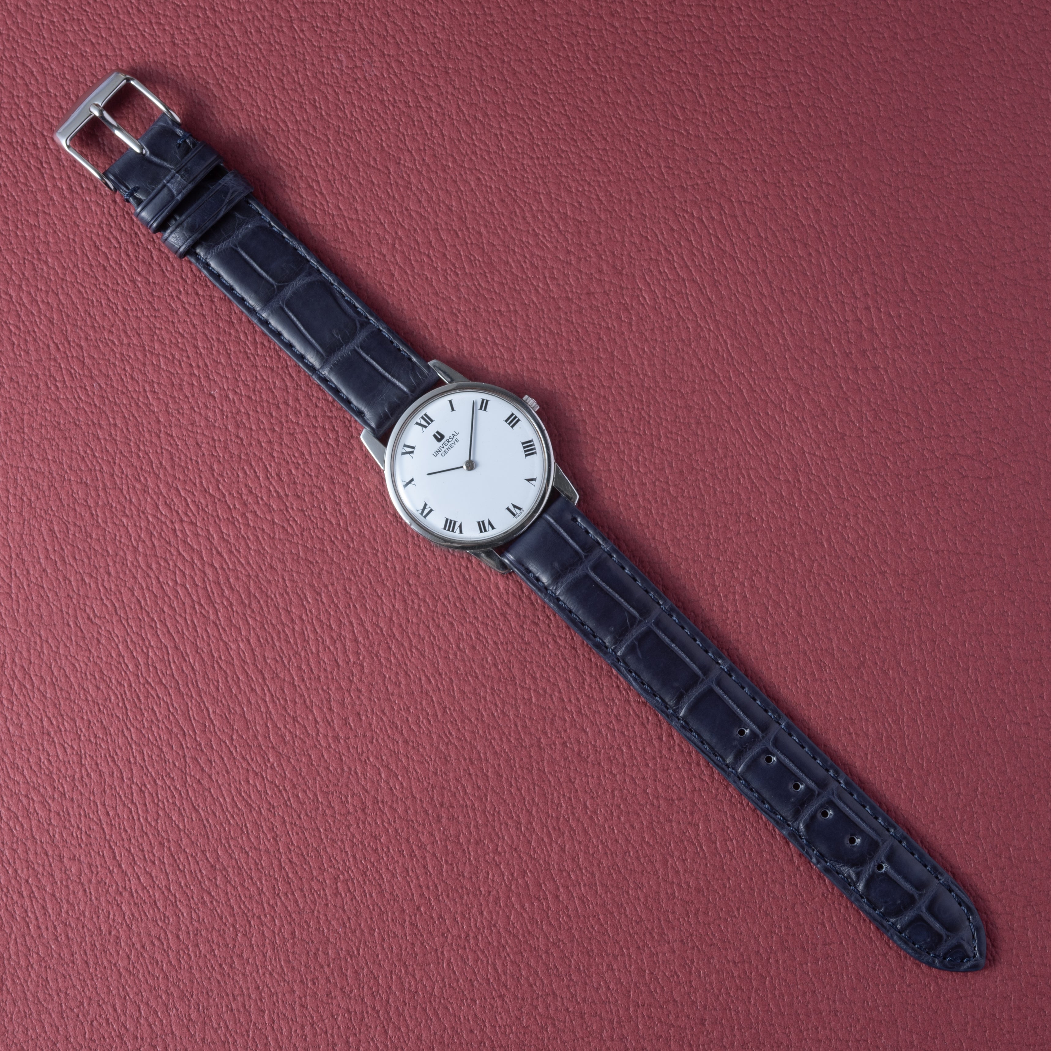 ユニバーサル・ジュネーブ アルテッセ ホワイトローマンダイヤル 1970年代製 手巻き