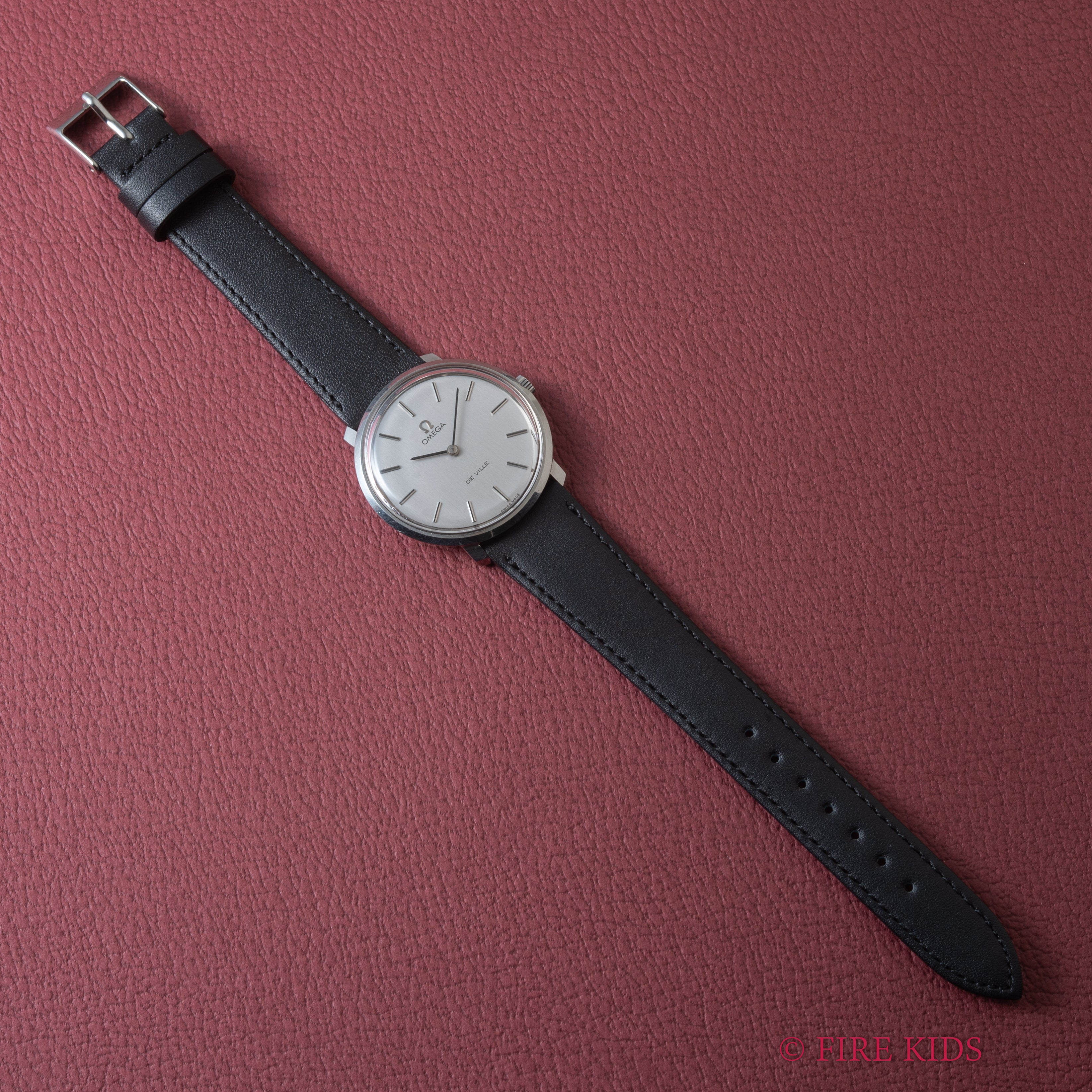 オメガ デ・ヴィル 1973年製 シルバーダイヤル 手巻き Ref.115.0001 Cal.625