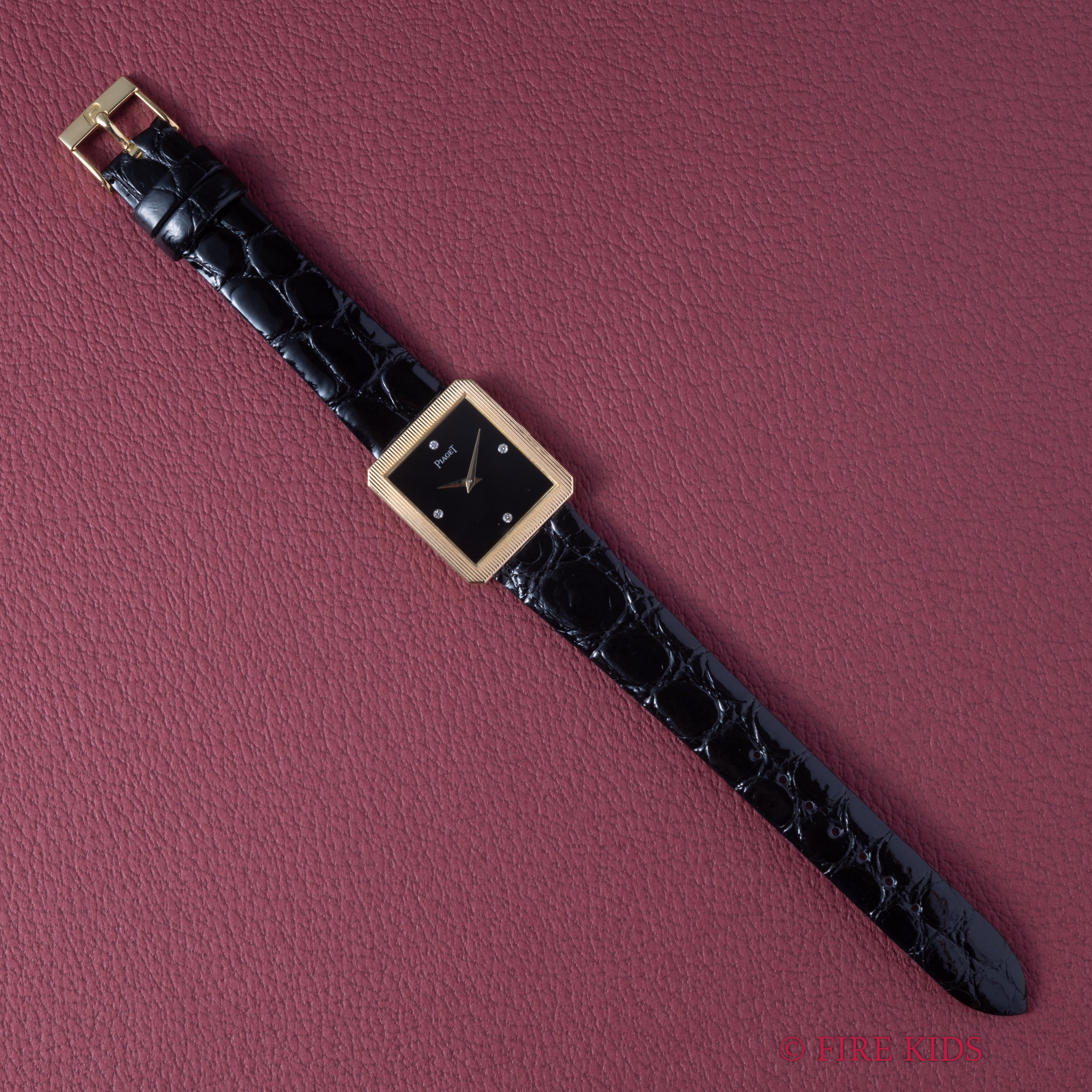 ピアジェ 18金無垢プロトコール ブラックダイヤル 4Pダイヤ 純正尾錠付き 1980年代製 手巻き Cal. 9P2