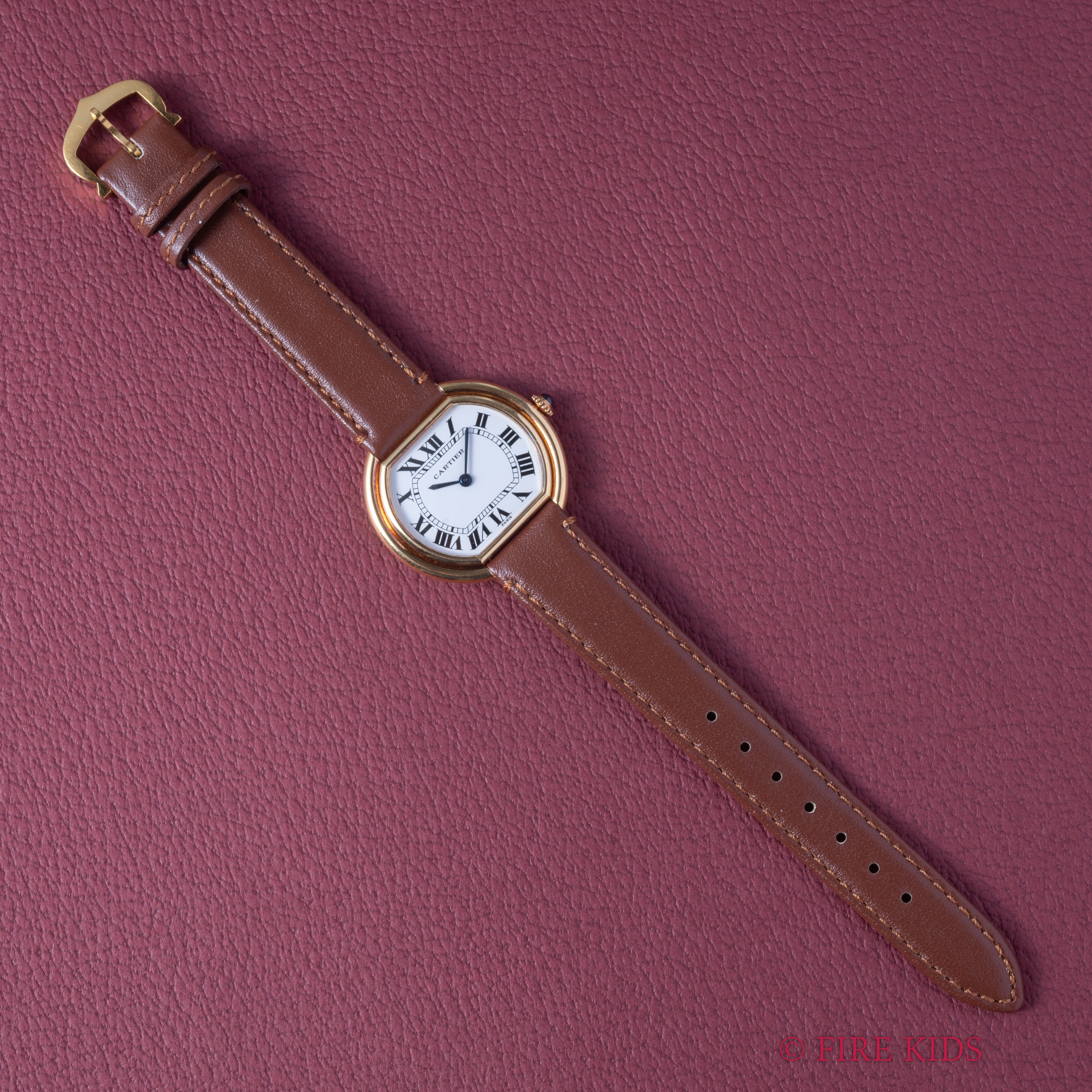 カルティエ エリプス LMサイズ 手巻き 1970年代製 Ref.78091 18金無垢イエローゴールド PARISダイヤル 純正尾錠付き