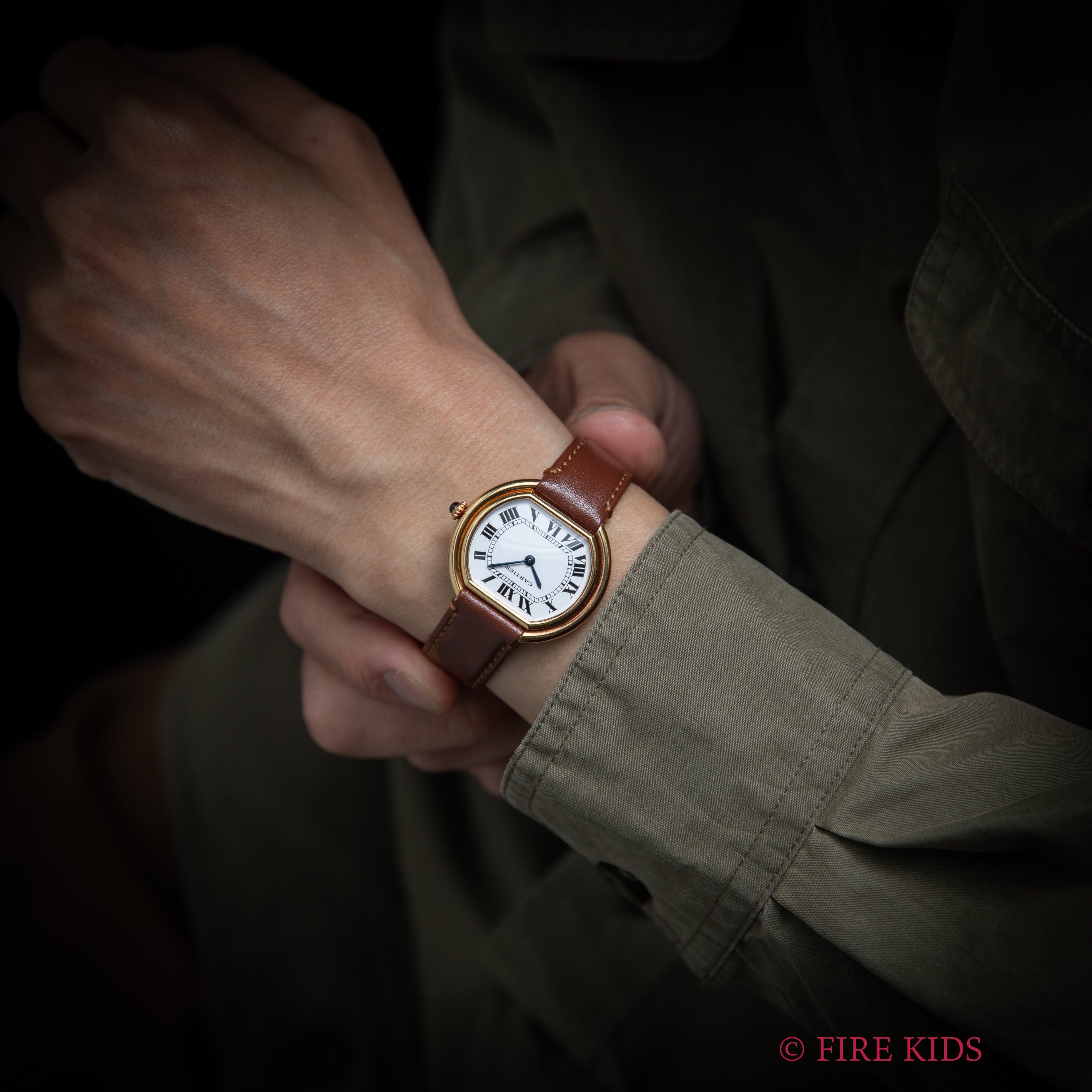 カルティエ エリプス LMサイズ 手巻き 1970年代製 Ref.78091 18金無垢イエローゴールド PARISダイヤル 純正尾錠付き