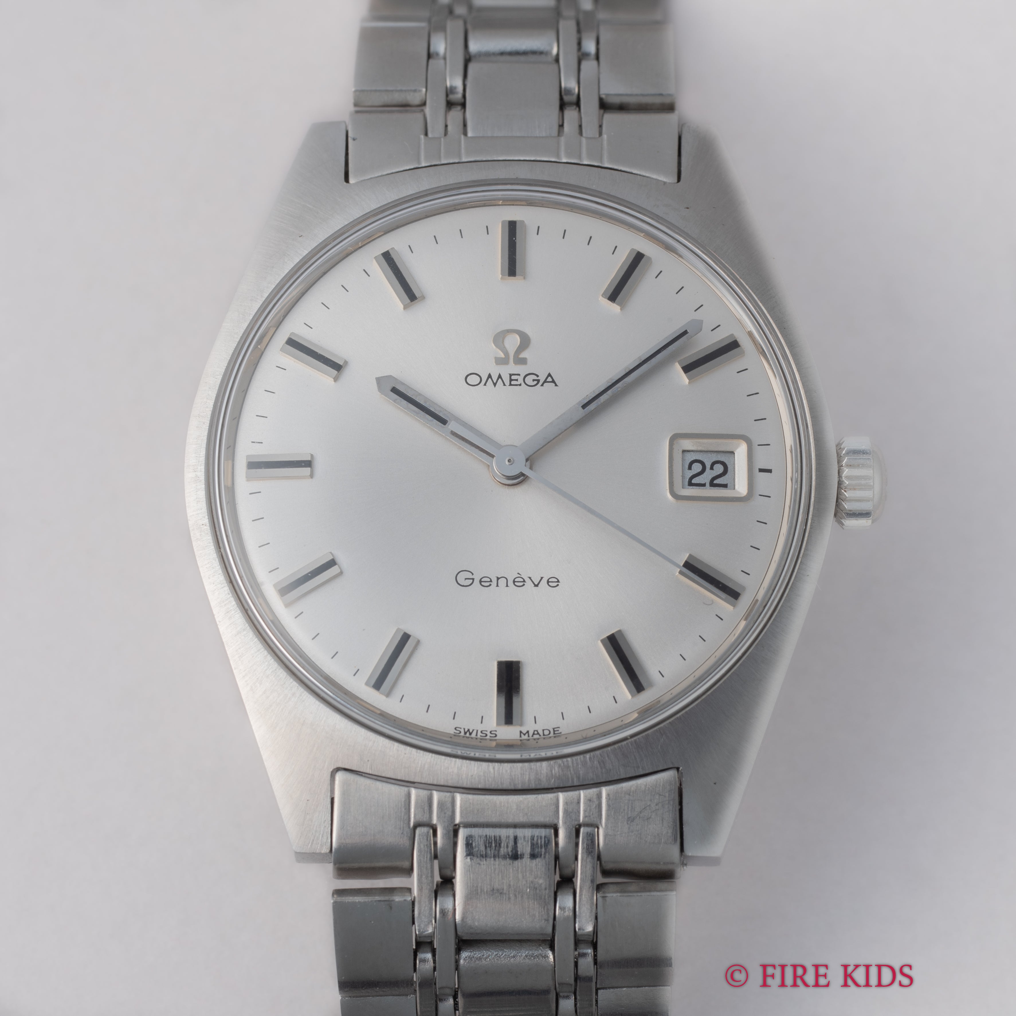 オメガ ジュネーブ 1968年製 Ref.136041 手巻 シルバーダイヤル 社外ステンレスブレス純正バックル