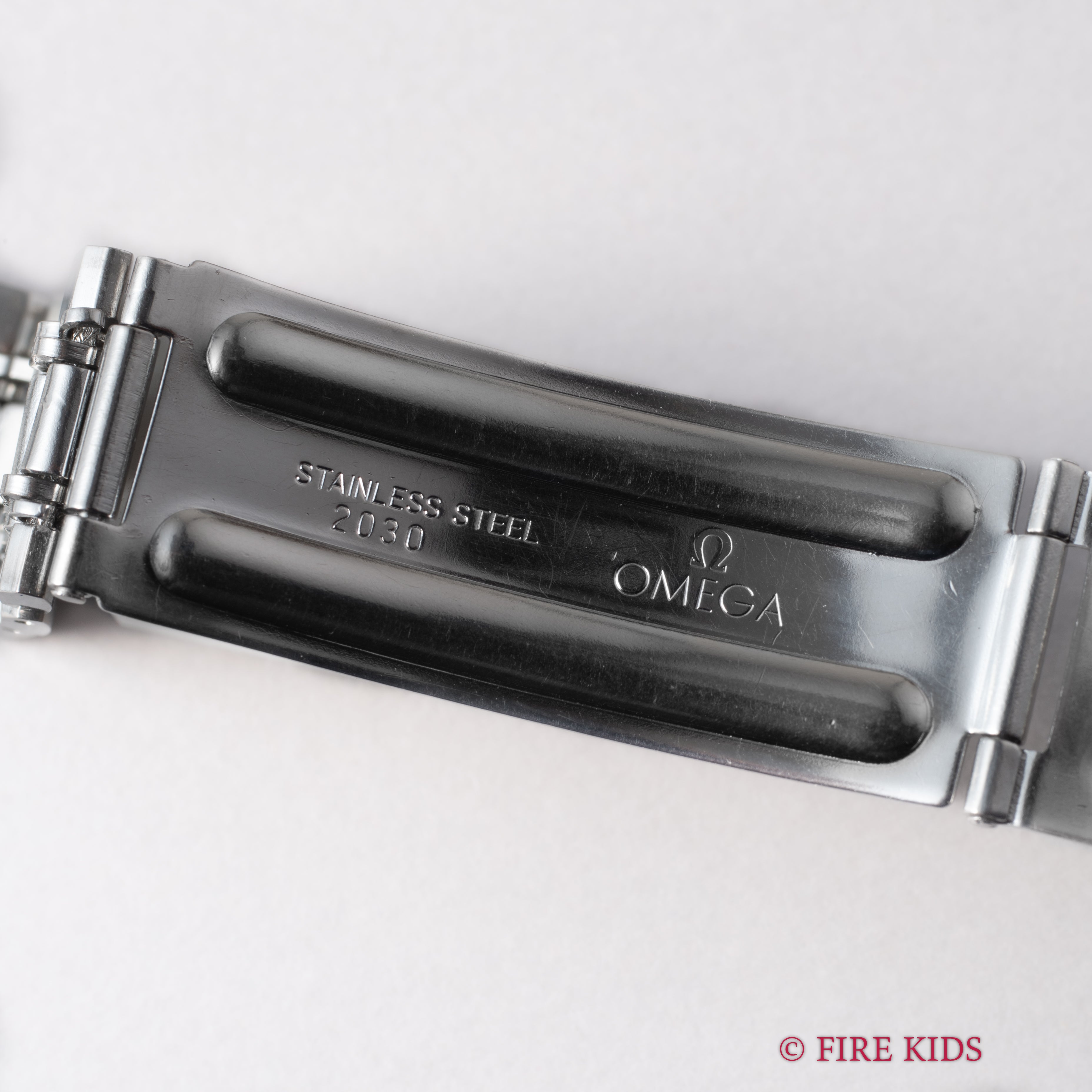 オメガ ジュネーブ 1968年製 Ref.136041 手巻 シルバーダイヤル 社外ステンレスブレス純正バックル