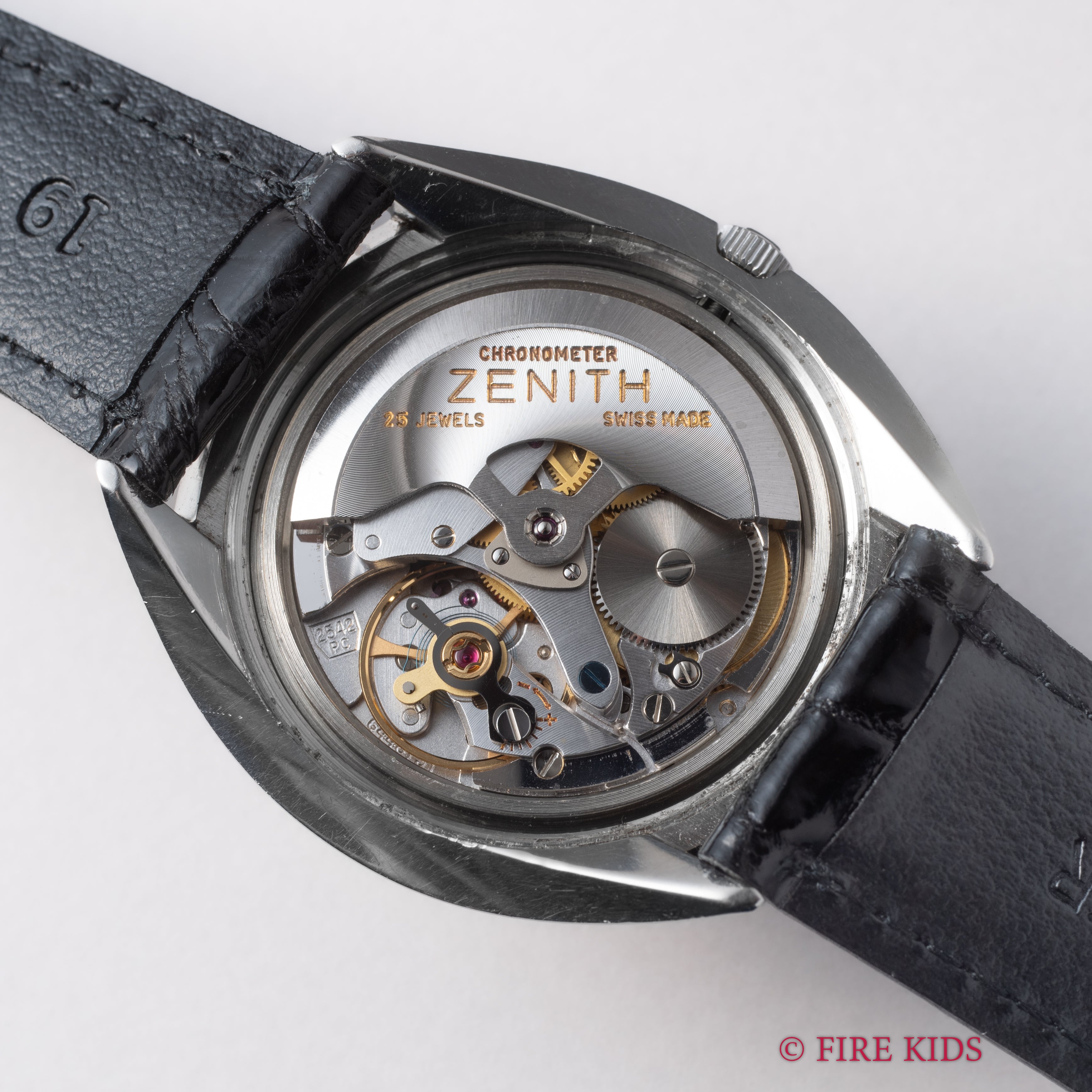 ゼニス キャプテンクロノメーター タートル 1960年代後半製 自動巻 Cal.2542PC