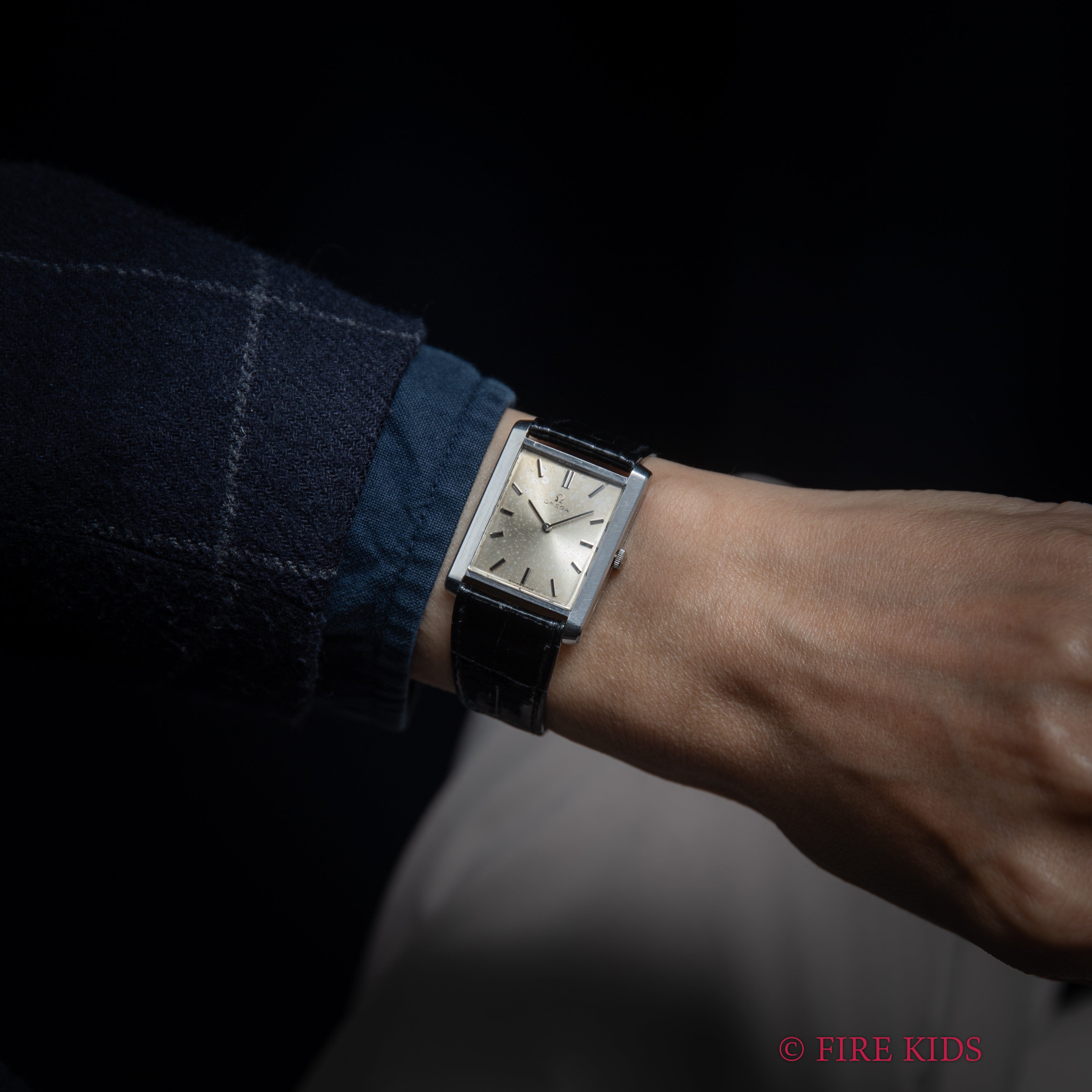 オメガ 1963年製 タンクウオッチ 手巻き Cal.620 純正クロコダイルベルト尾錠