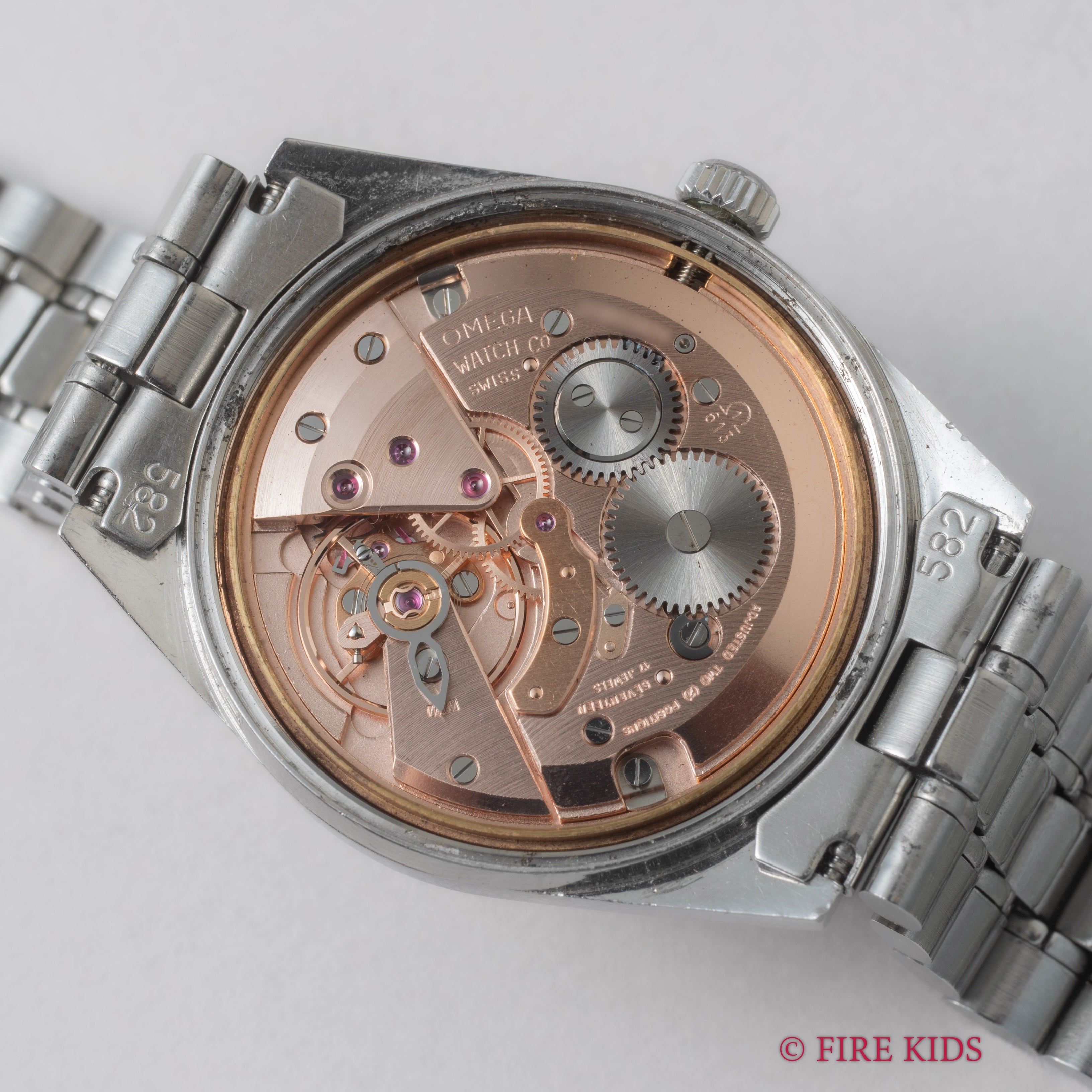 オメガ ジュネーブ 1968年製 手巻き Cal.613 ブラウンダイヤル 純正ブレス付き