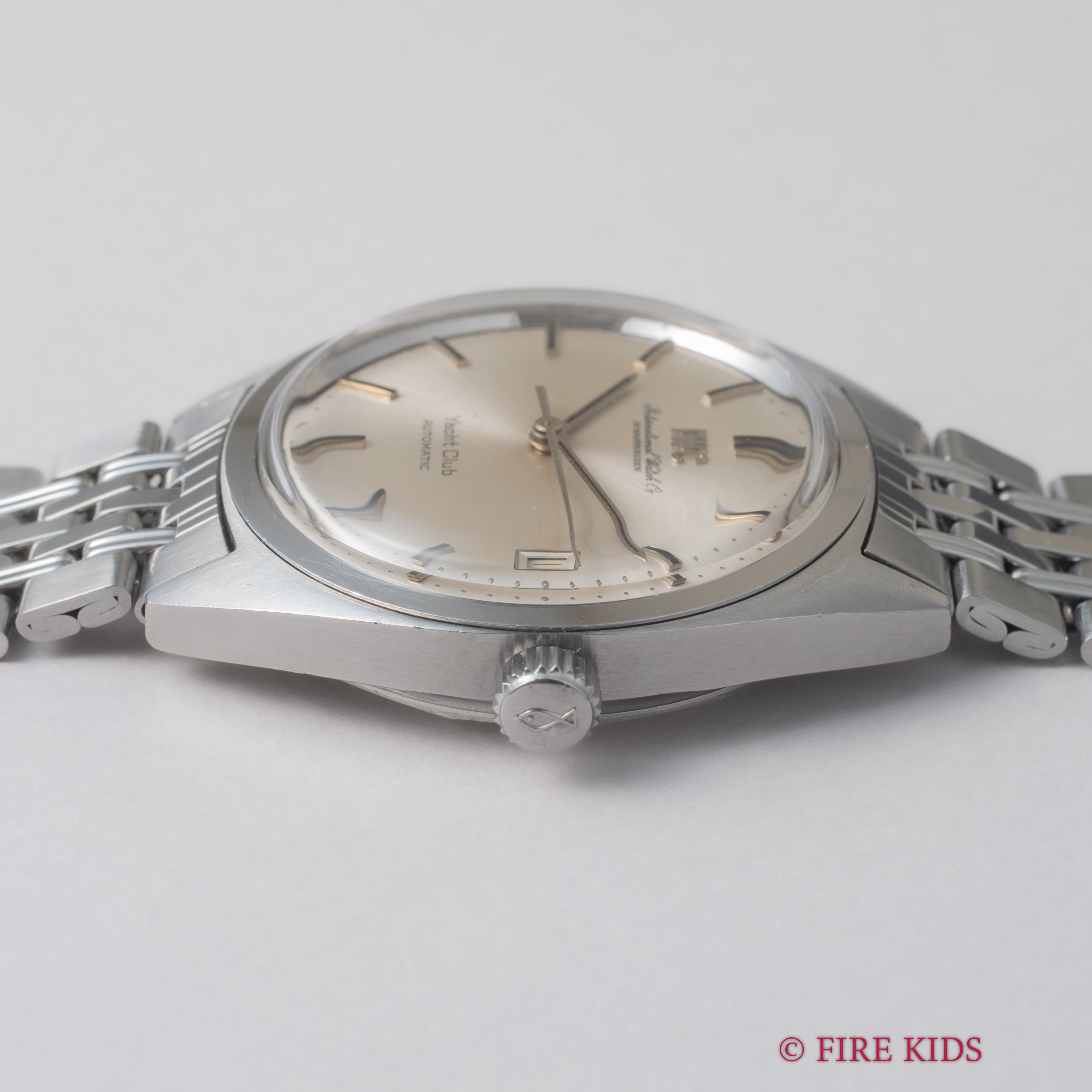 IWC ヨットクラブ 1970年製 Ref.811 ペラトン式自動巻き Cal.8541B 純正ブレス ギャラ付