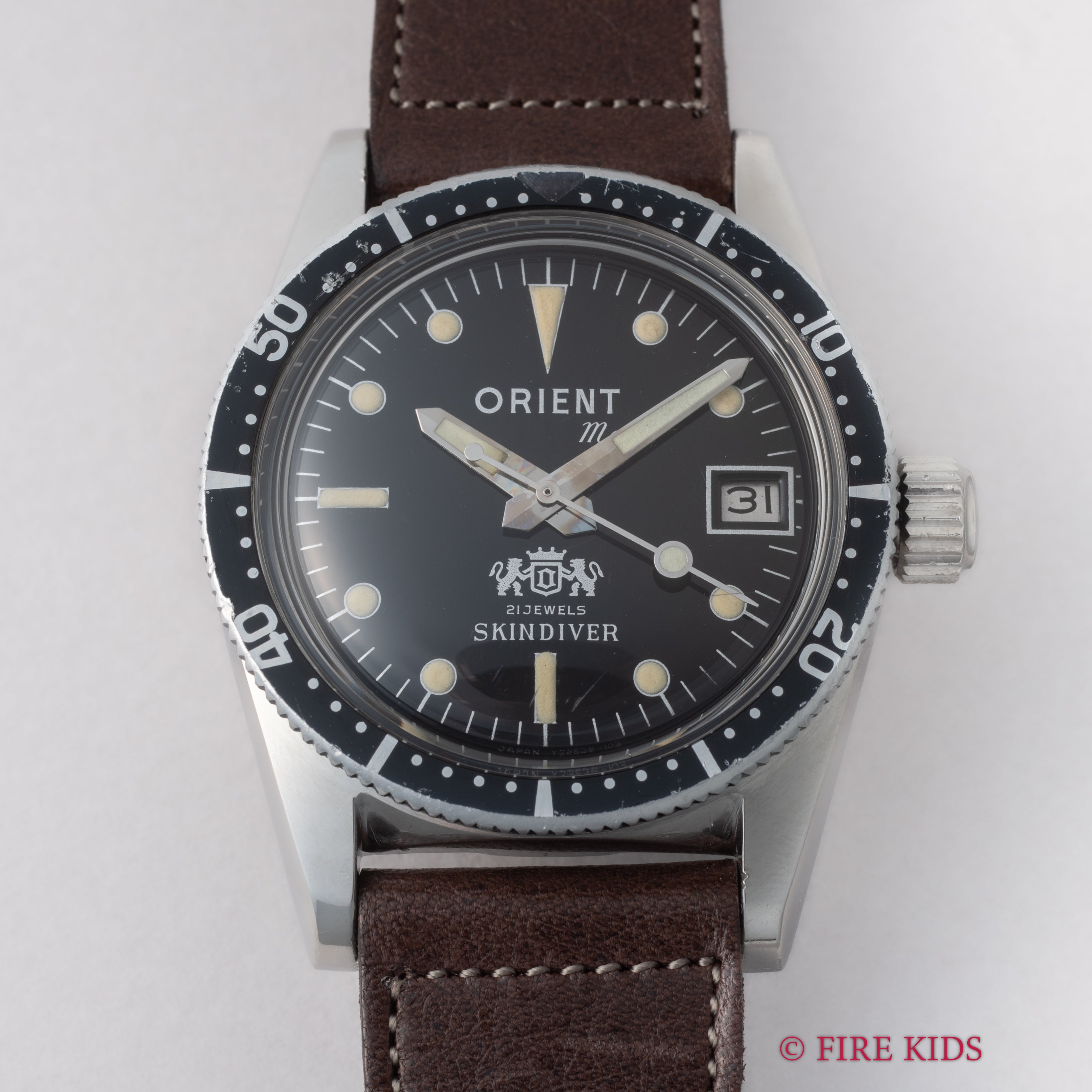 オリエントマチック スキンダイバー 300M ブラックミラーダイヤル 1960年代製