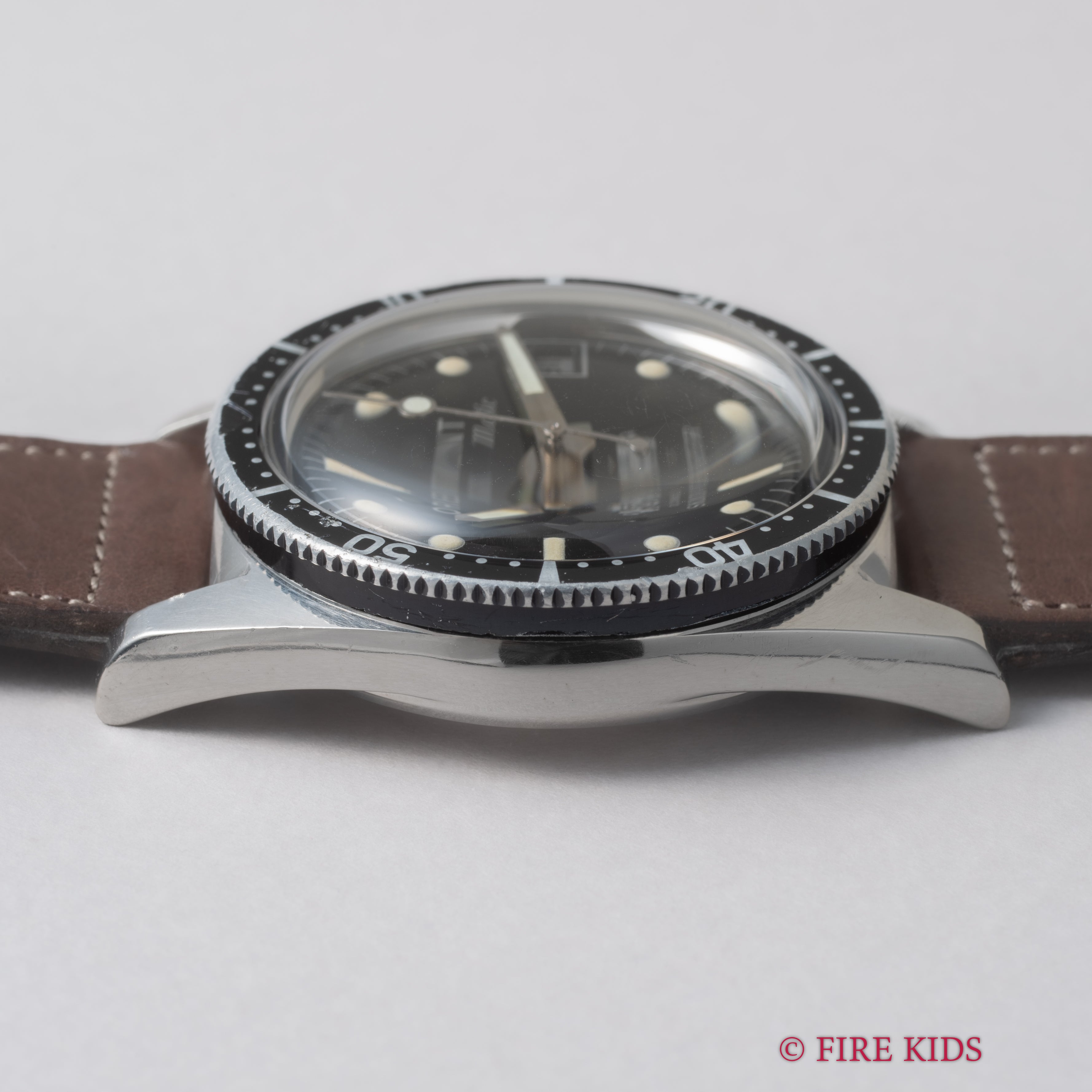 オリエントマチック スキンダイバー 300M ブラックミラーダイヤル 1960年代製