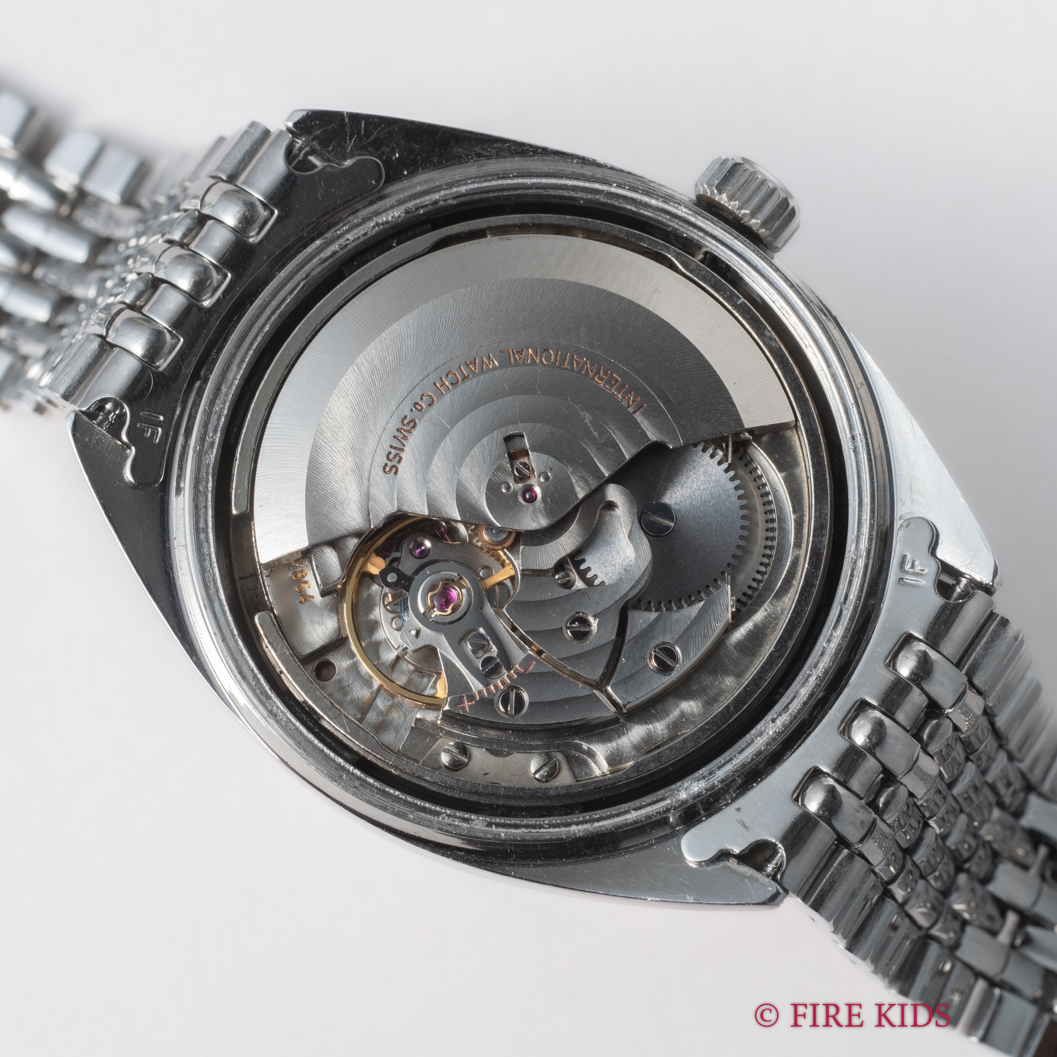 IWC ヨットクラブ 1969年製 ペラトン式自動巻Cal.854 ノンデイト 純正ゲイフレアーブレス