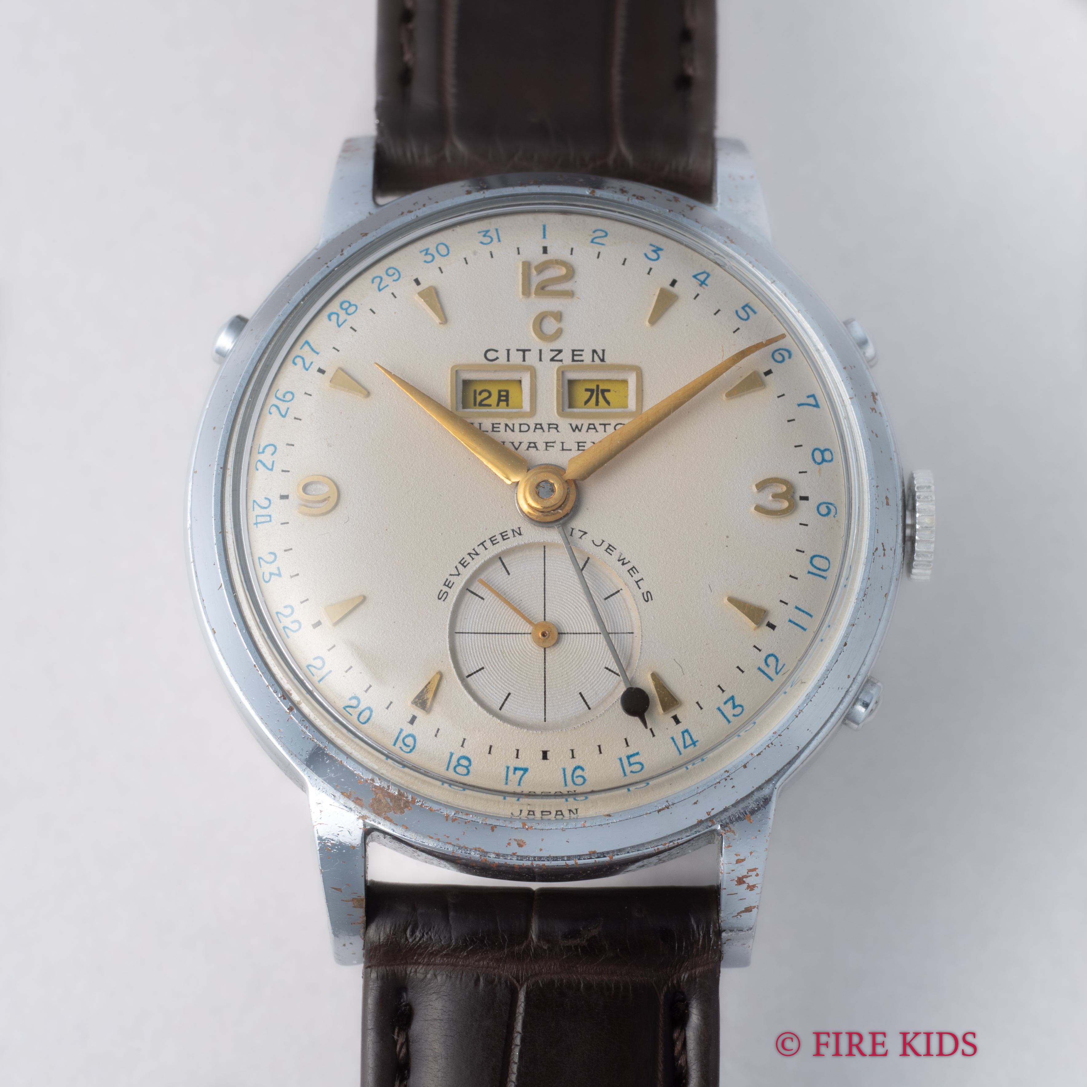 シチズン カレンダーウオッチ 1950年代製 手巻き スモセコ 国産初トリプルカレンダー