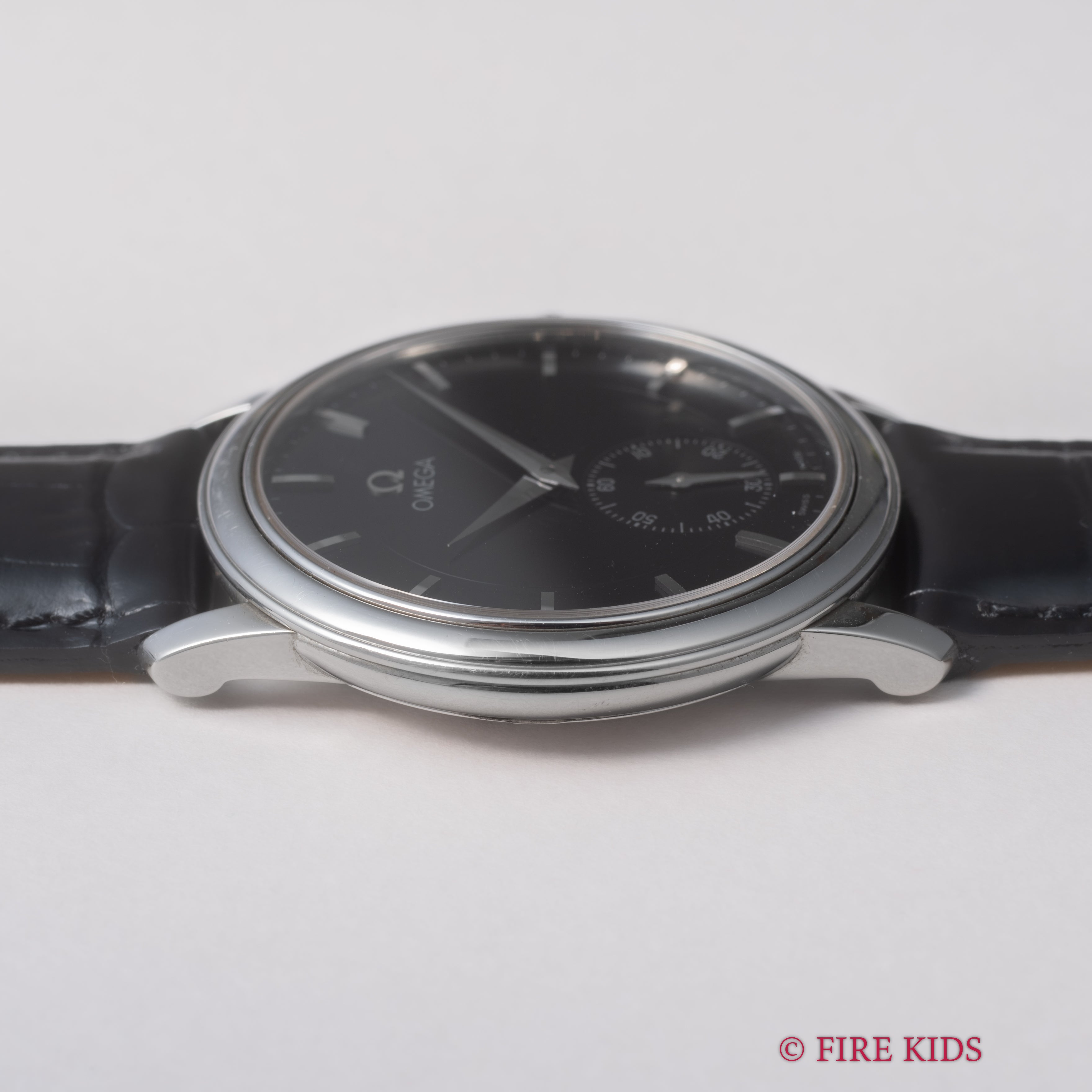 オメガ デ・ヴィル プレステージ ブラックダイヤル 手巻き 1993年製 純正尾錠付き