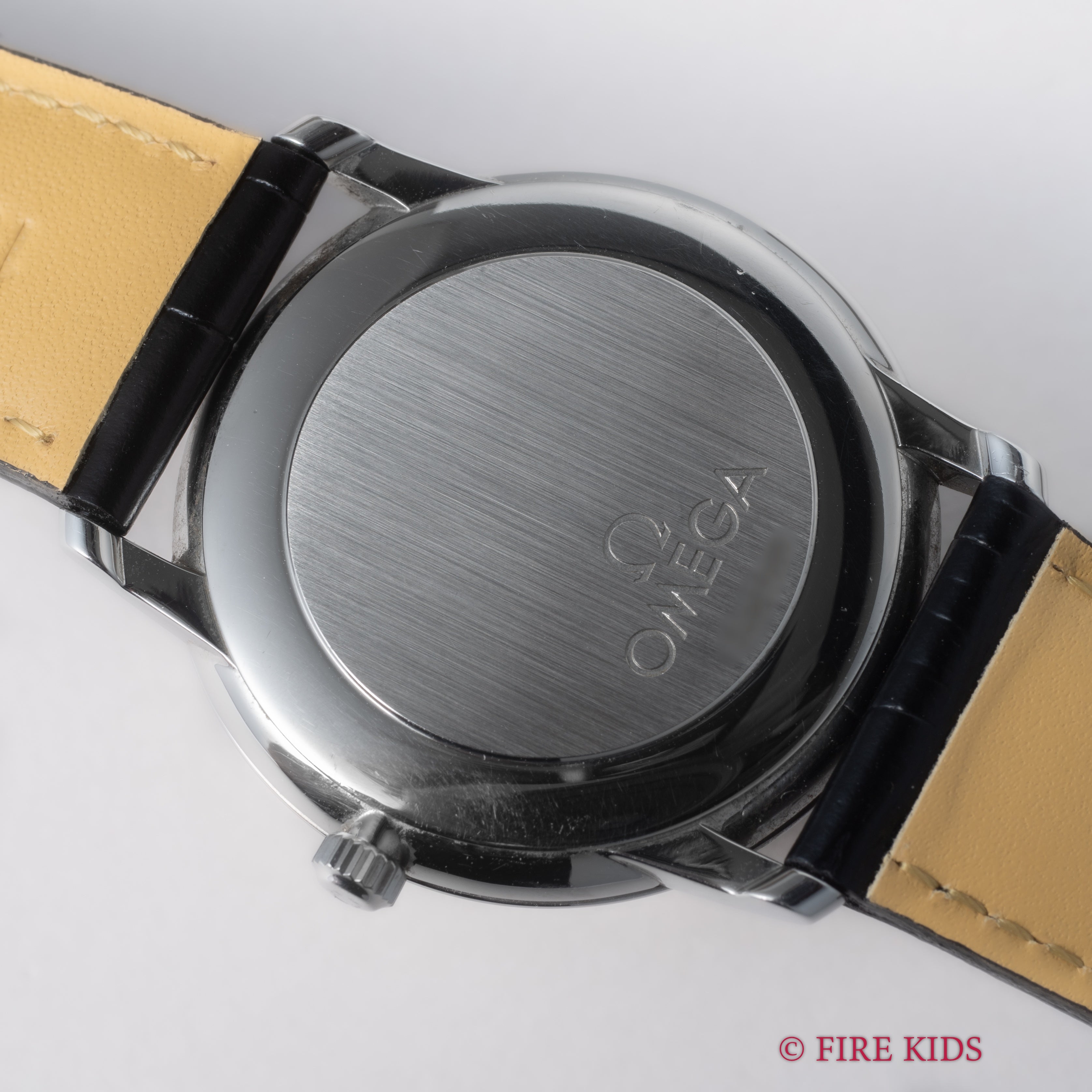 オメガ デ・ヴィル プレステージ ブラックダイヤル 手巻き 1993年製 純正尾錠付き