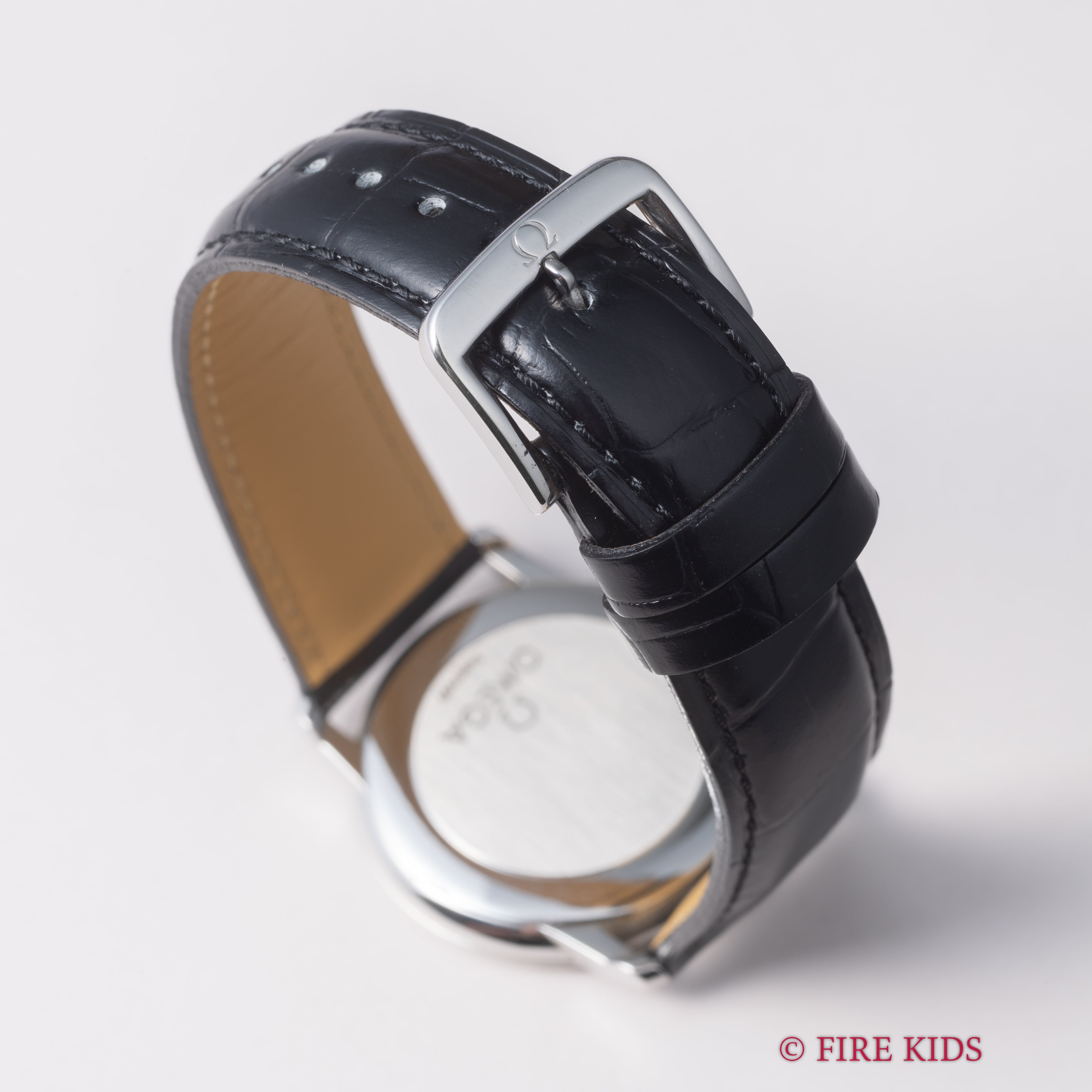 オメガ デ・ヴィル プレステージ ブラックダイヤル 手巻き 1993年製 純正尾錠付き