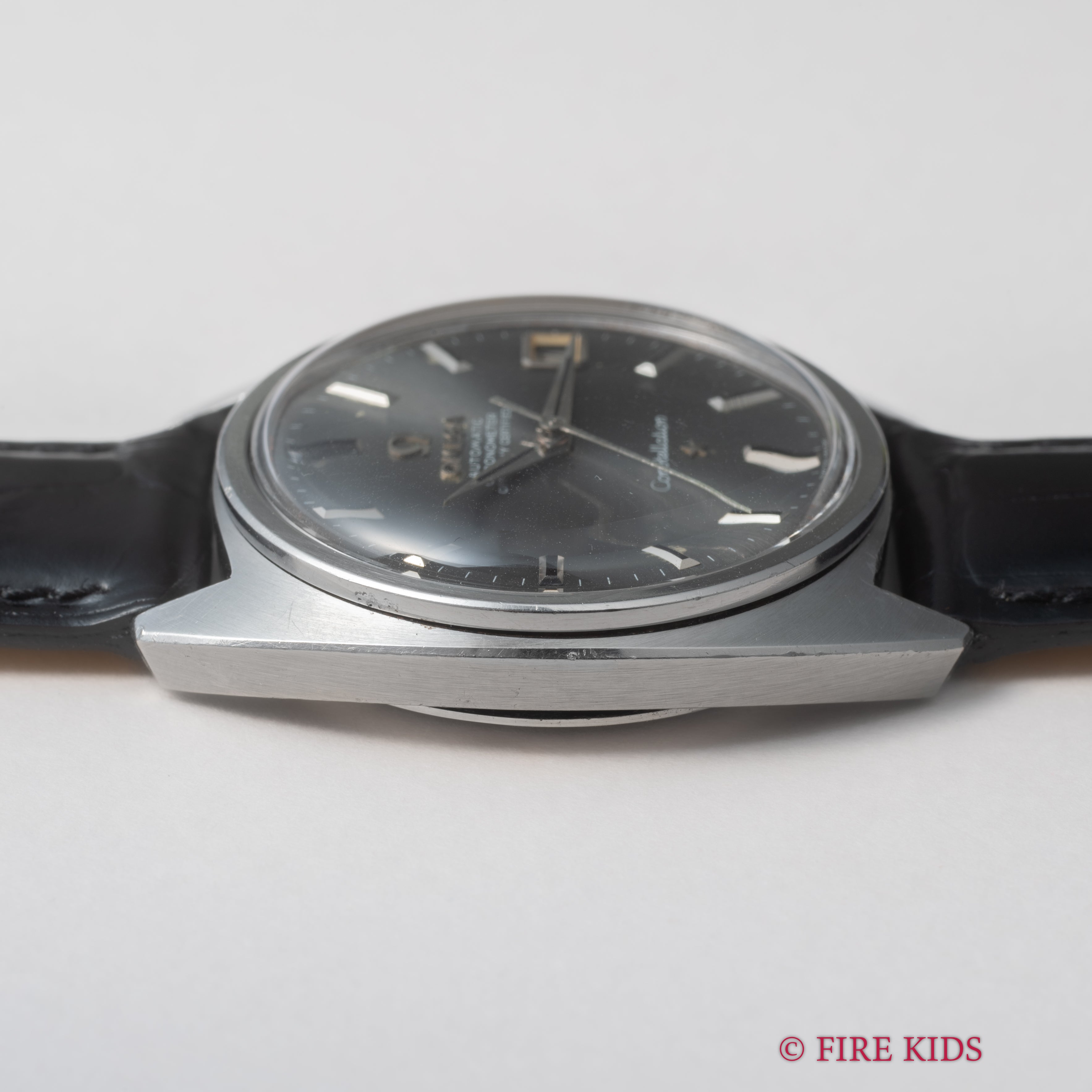 オメガ コンステレーション 1968年製 ジェンタデザイン 前期型 ドーフィンハンド グレーダイヤル