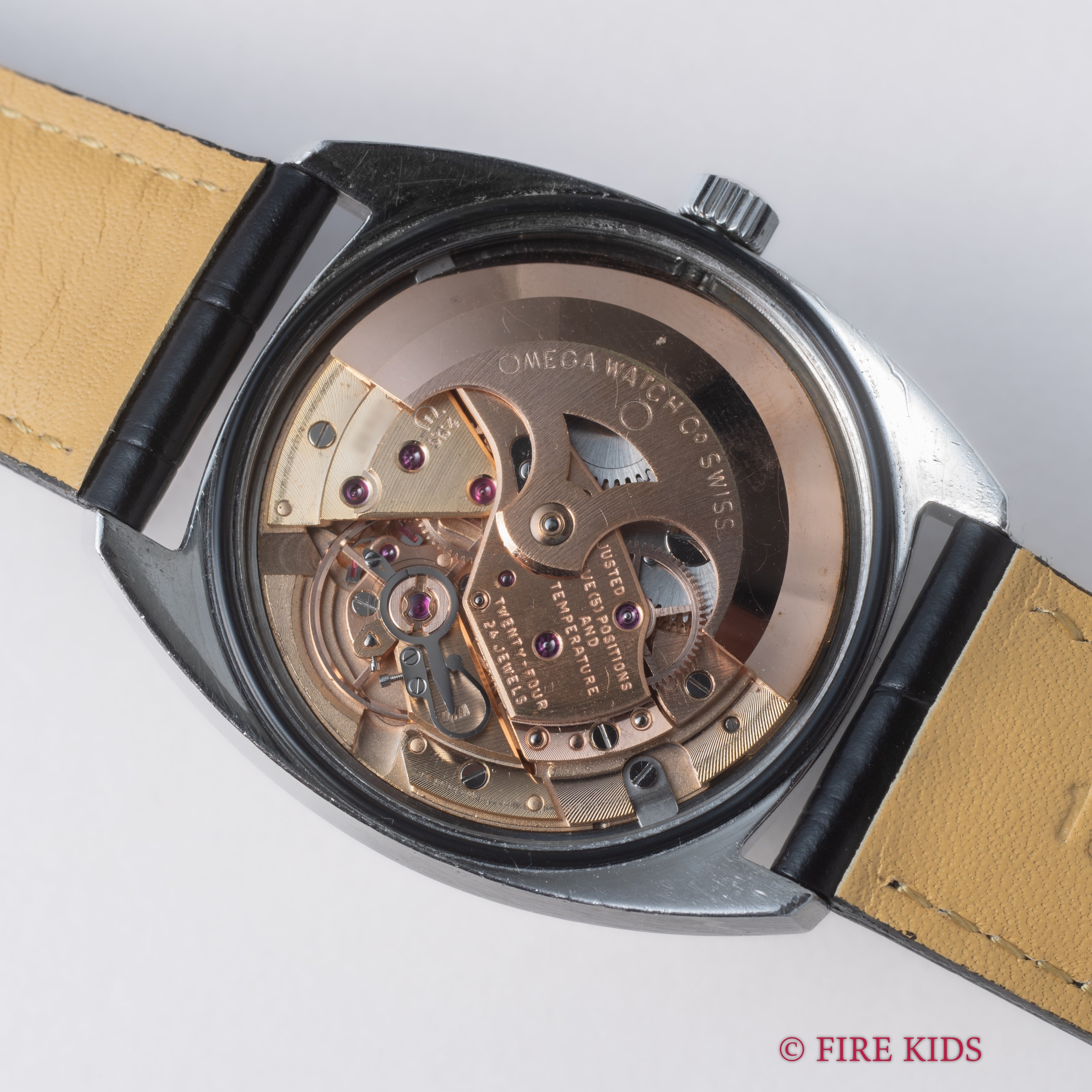 オメガ コンステレーション 1968年製 ジェンタデザイン 前期型 ドーフィンハンド グレーダイヤル