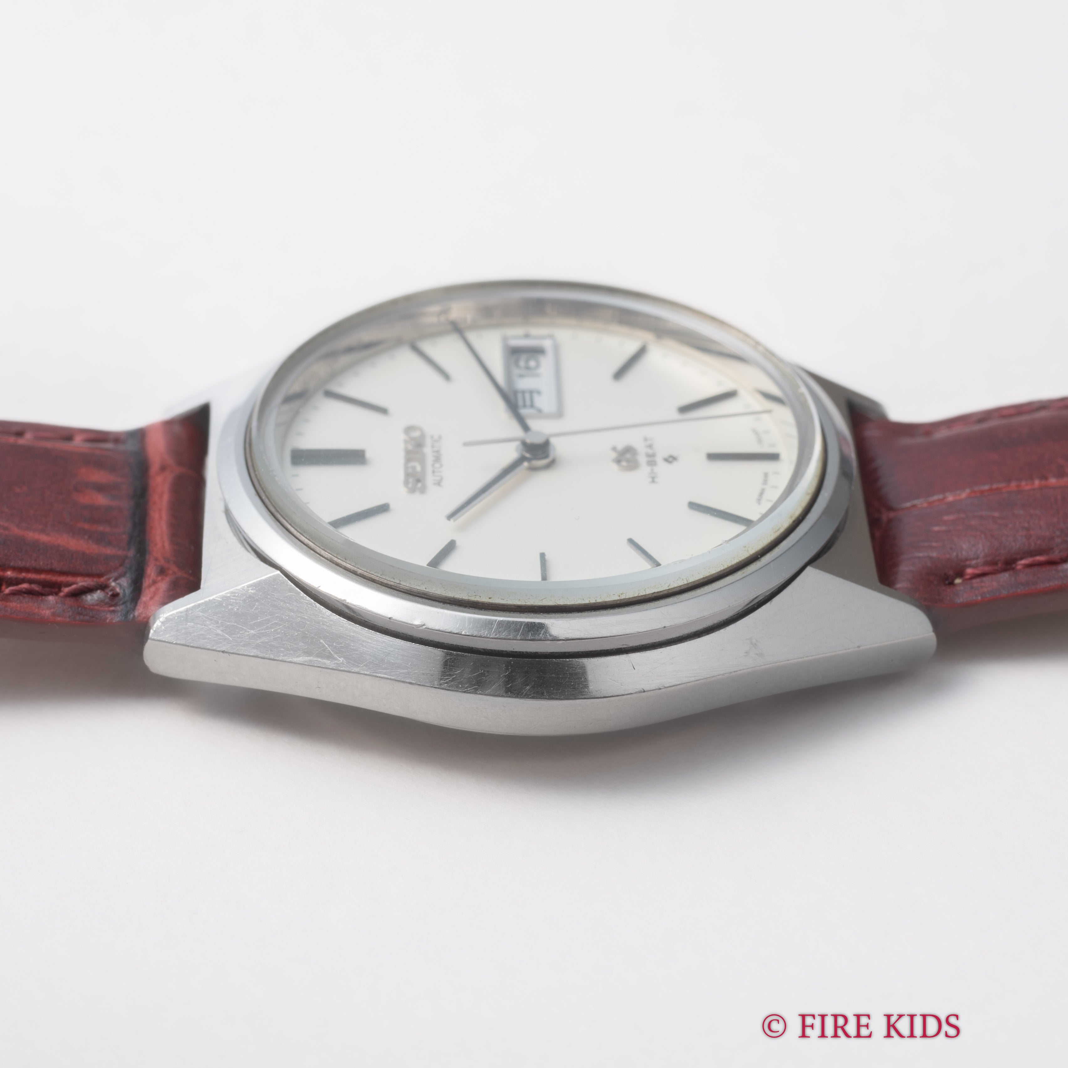 グランドセイコー 1971年製 Ref.5646-7010 56GS デイデイト ハイビート自動巻き アイボリー ダイヤル