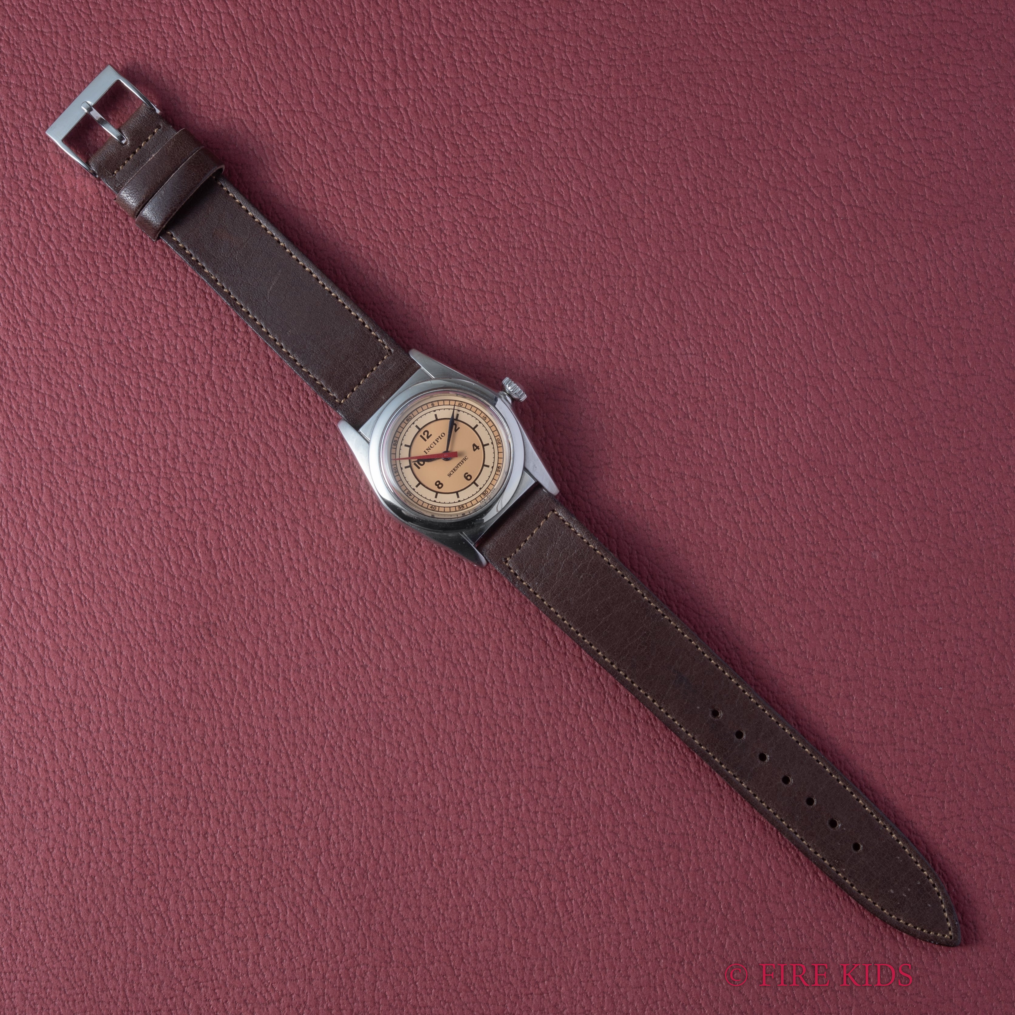 インキピオ サイエンティフィックダイヤル INCIPIO6 バブルバック 自動巻き 時計ビギン