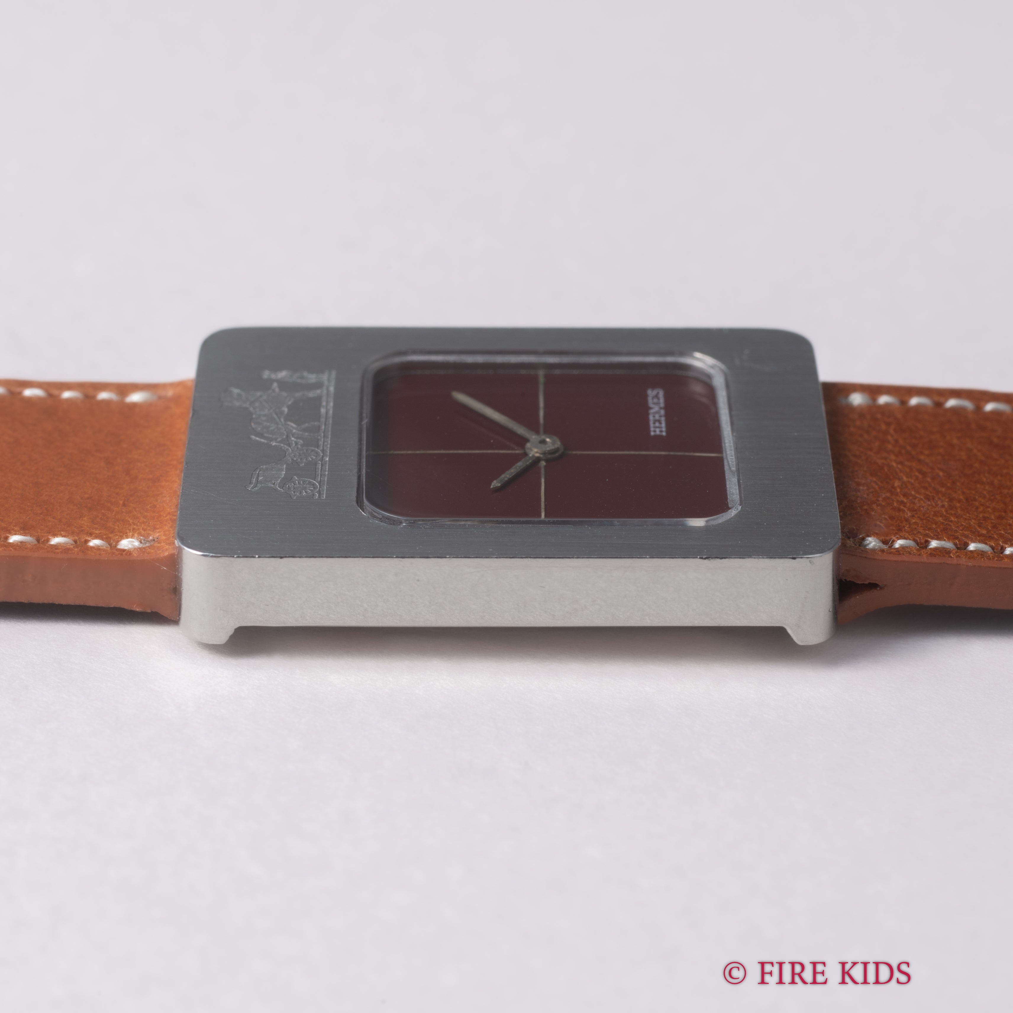 エルメス カレーシュ レクタンギュラー 1980年代製 手巻き ボルドーダイヤル