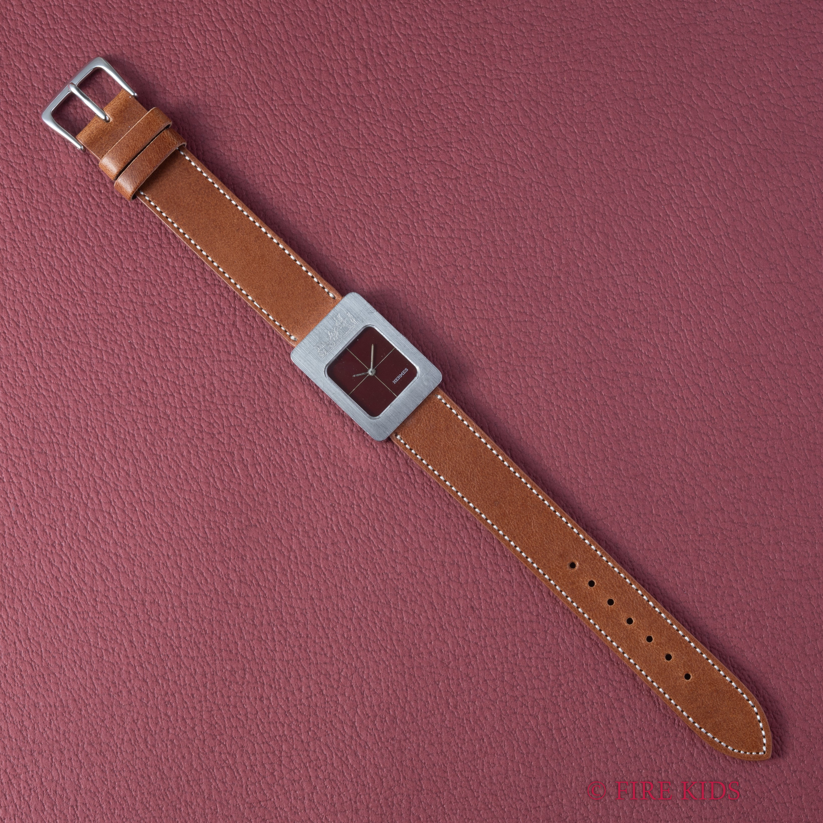 エルメス カレーシュ レクタンギュラー 1980年代製 手巻き ボルドーダイヤル