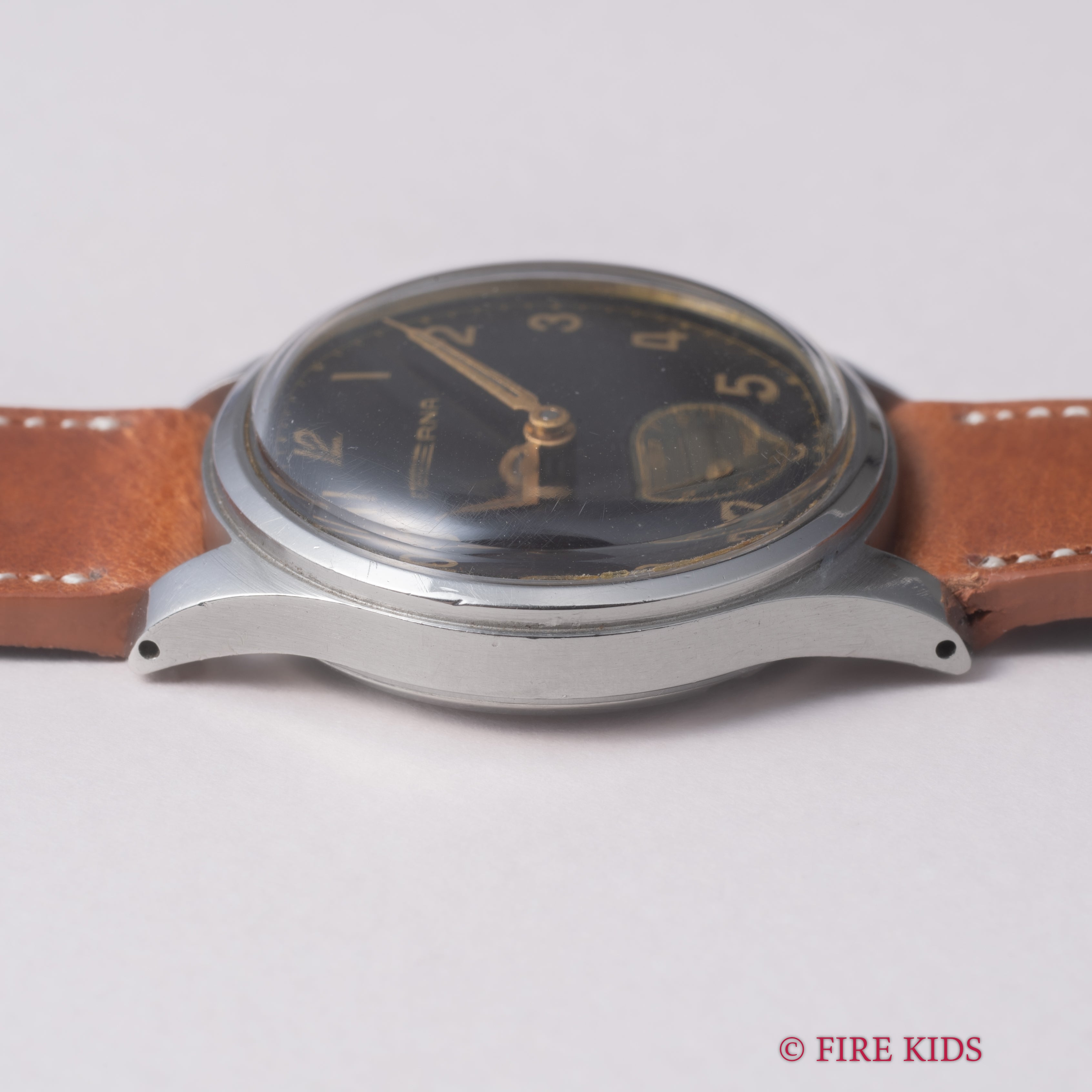 エテルナ ラウンドケース 1940年代製 ギルトダイヤル 手巻 Cal.520 トレタケスタイル