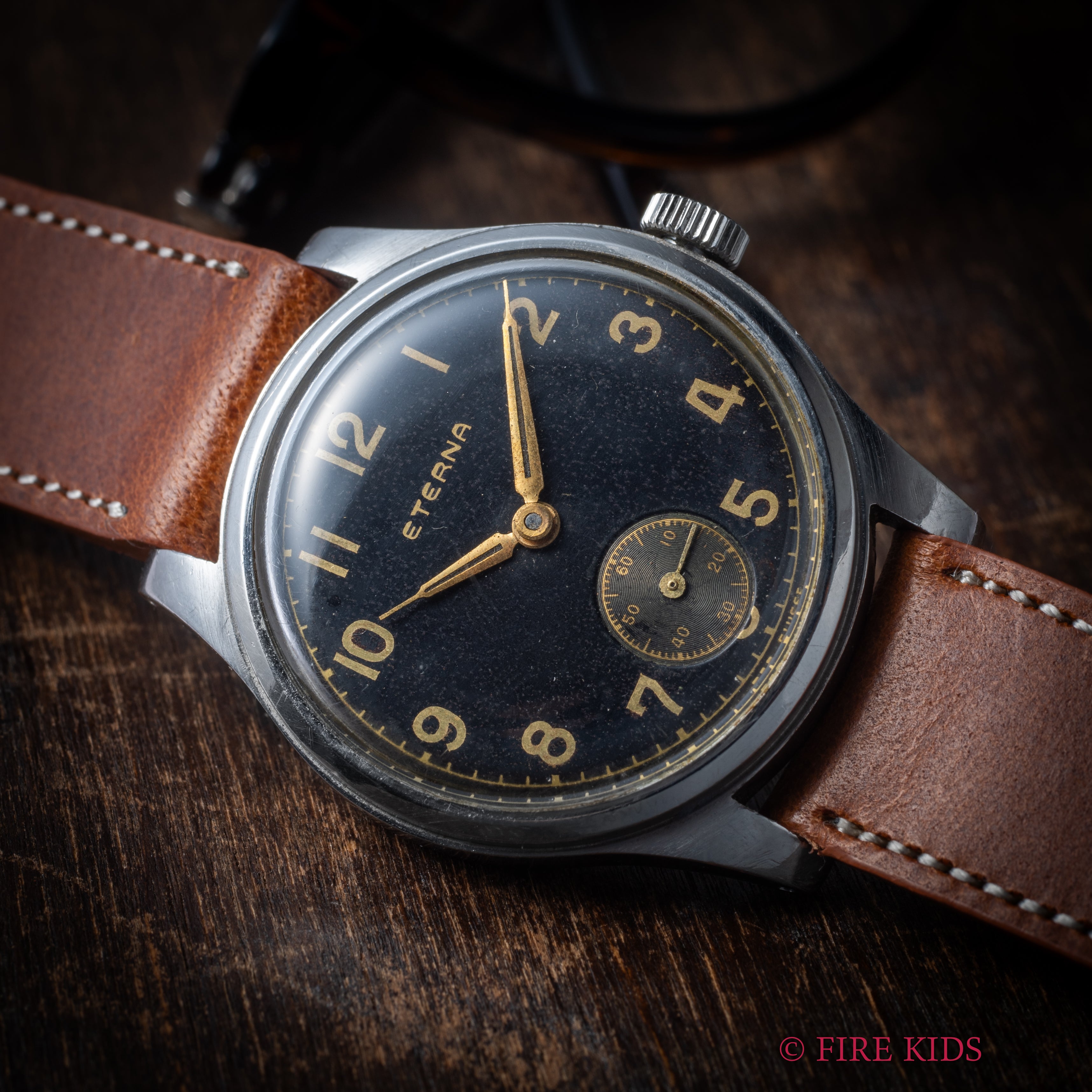 エテルナ ラウンドケース 1940年代製 ギルトダイヤル 手巻 Cal.520 トレタケスタイル