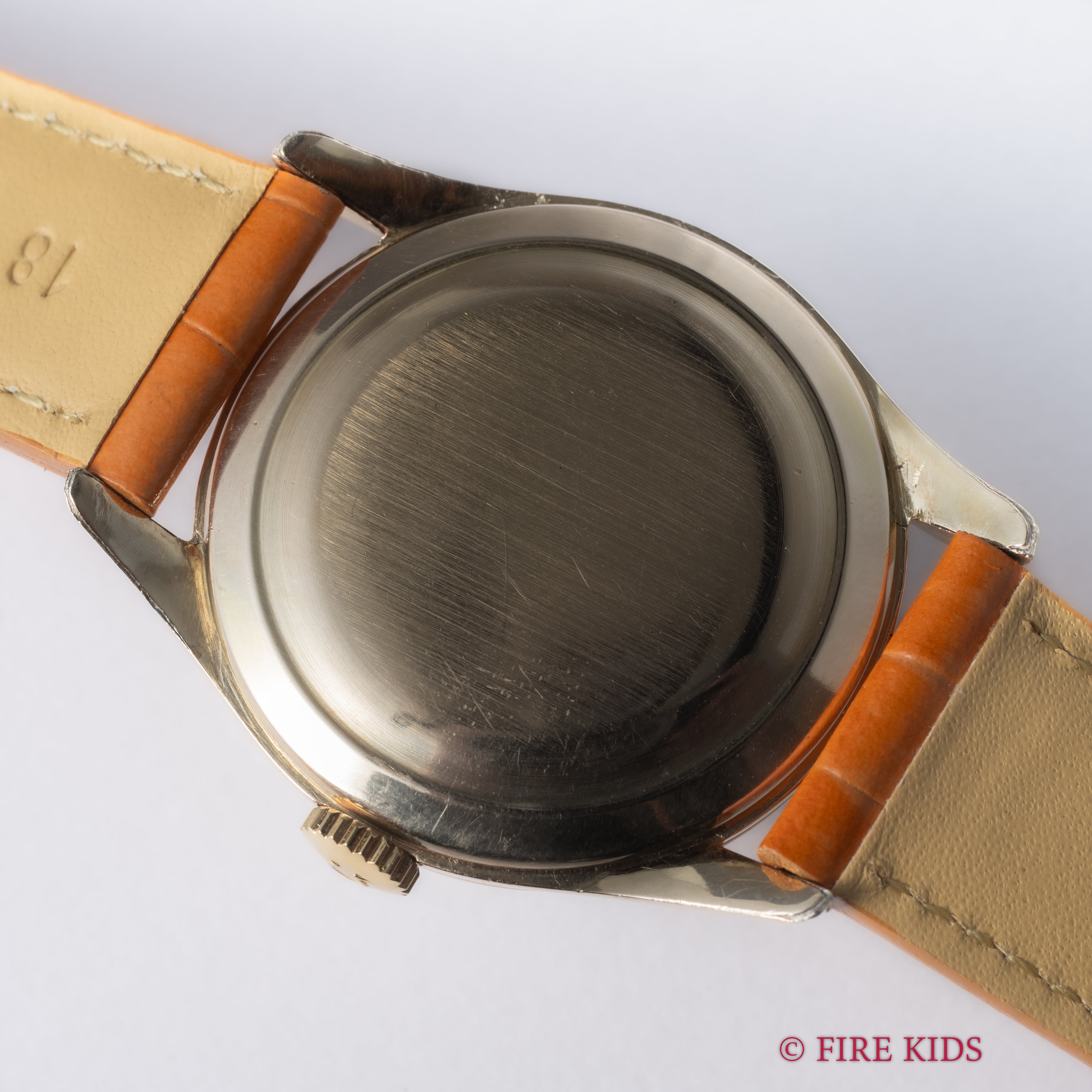 オメガ ラウンドケース 30mmキャリバー 手巻き 1958年製 GFケース Ref.2905-7SC Cal.284