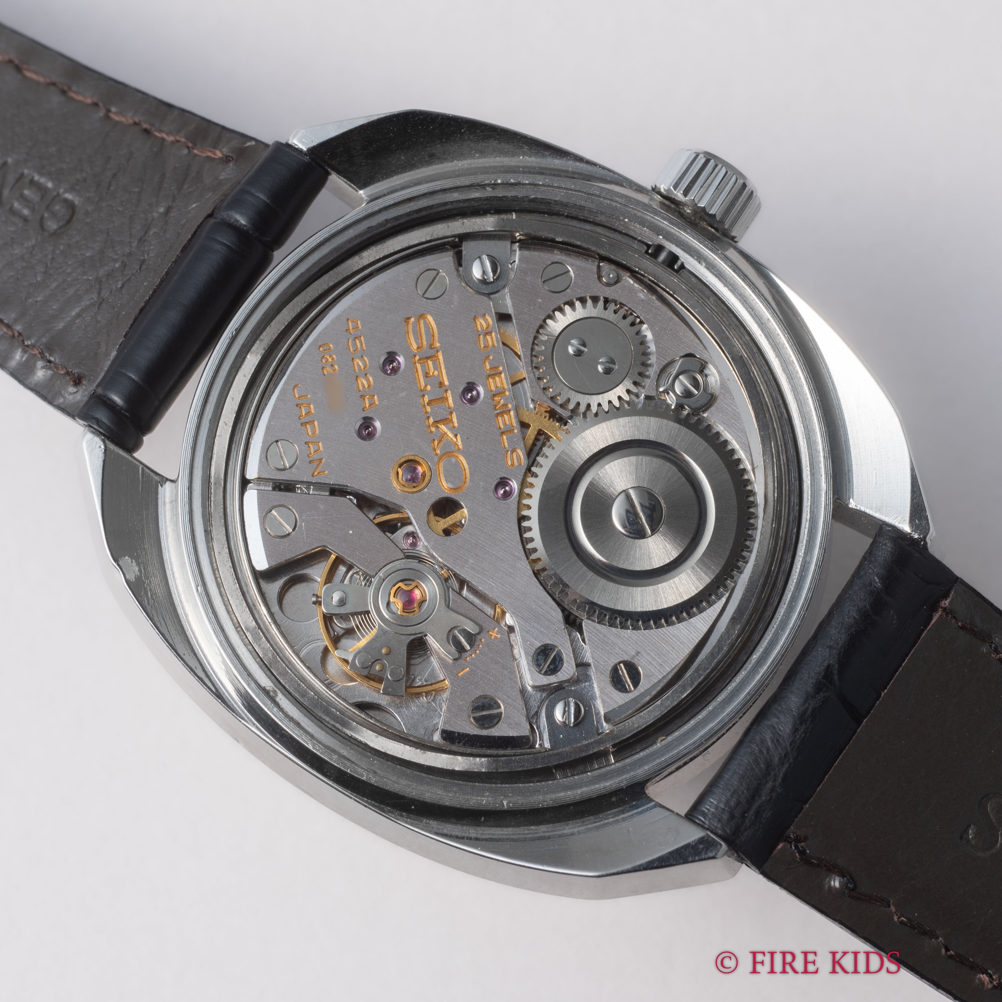 グランドセイコー オクタゴンケース 1969年製 10振動手巻 Ref.4522-7000 45GS