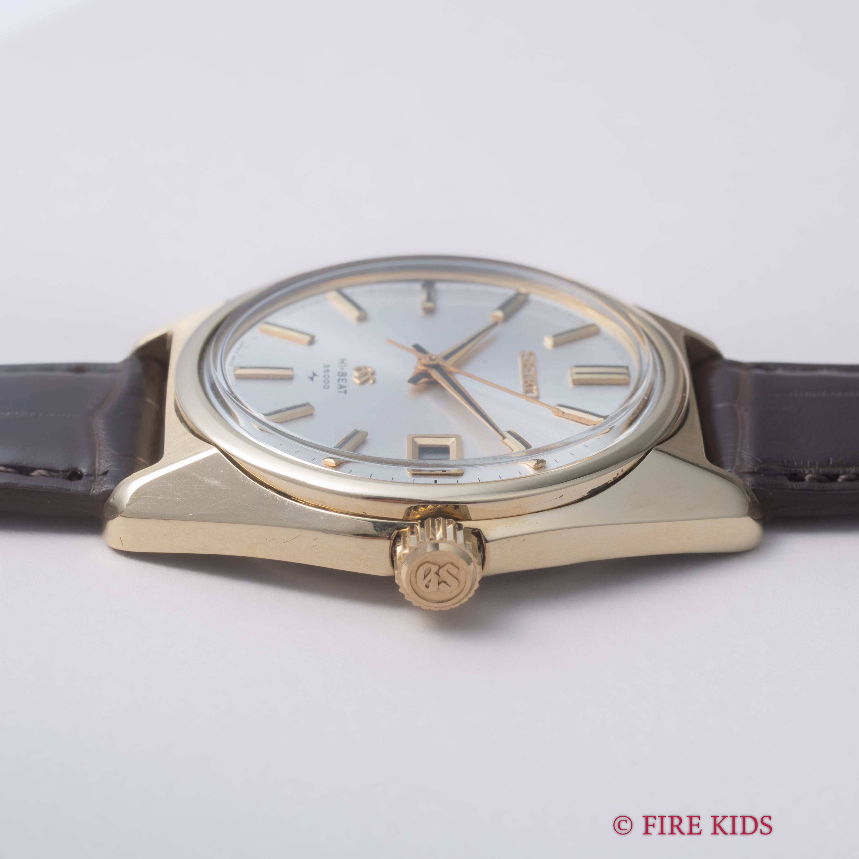 グランドセイコー 1969年製 Ref.4522-8000 CAPゴールドケース 10振動 手巻 45GS ハイビート 36000