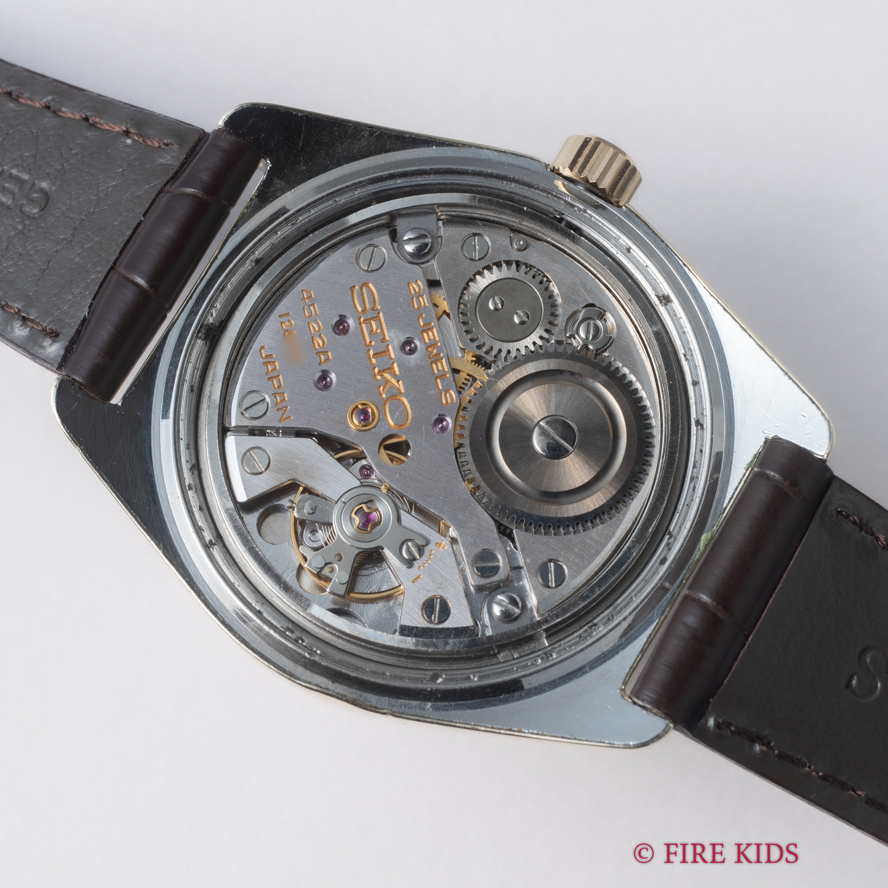 グランドセイコー 1969年製 Ref.4522-8000 CAPゴールドケース 10振動 手巻 45GS ハイビート 36000