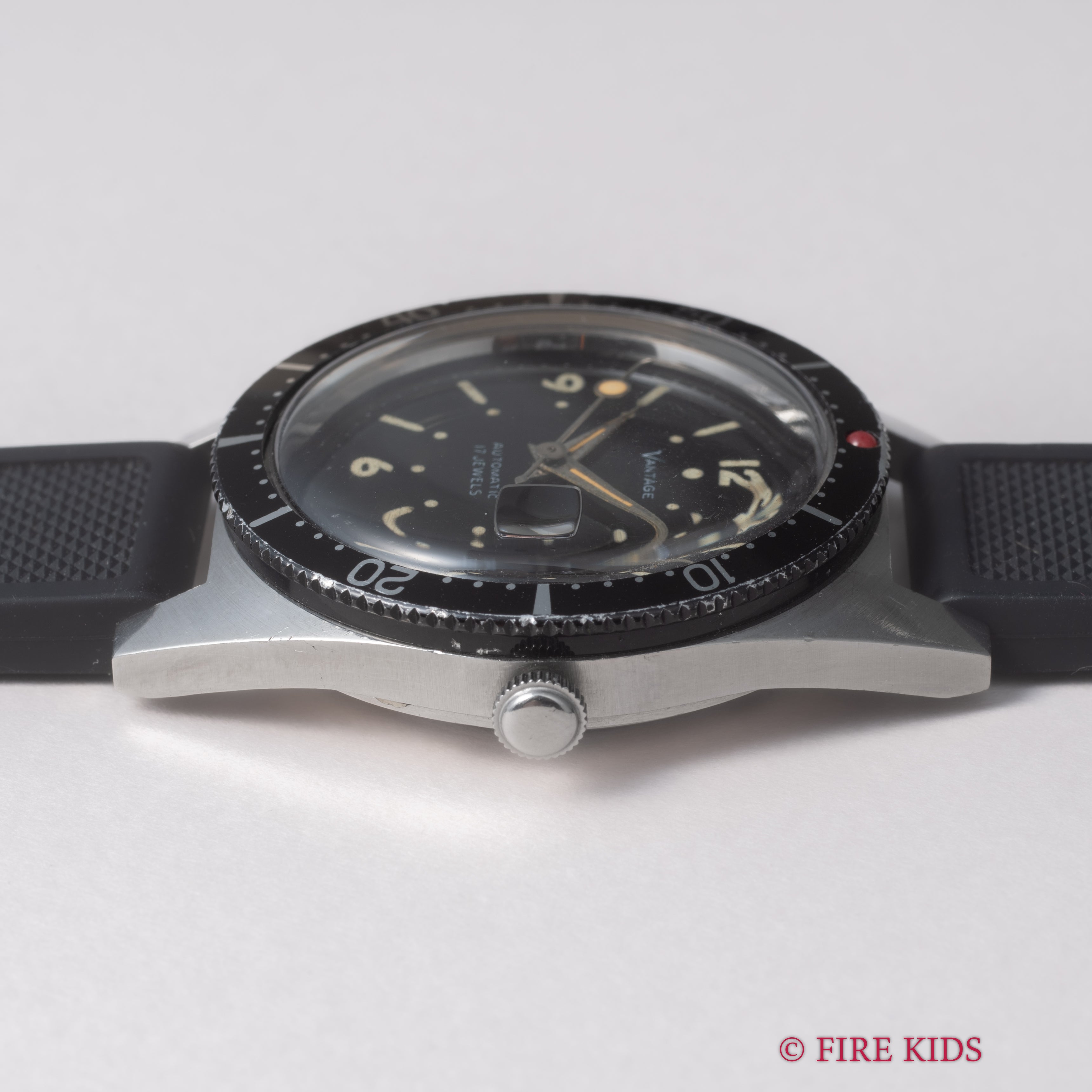 VANTAGE スキンダイバー セイコームーブ 1970年代製 回転ベゼル