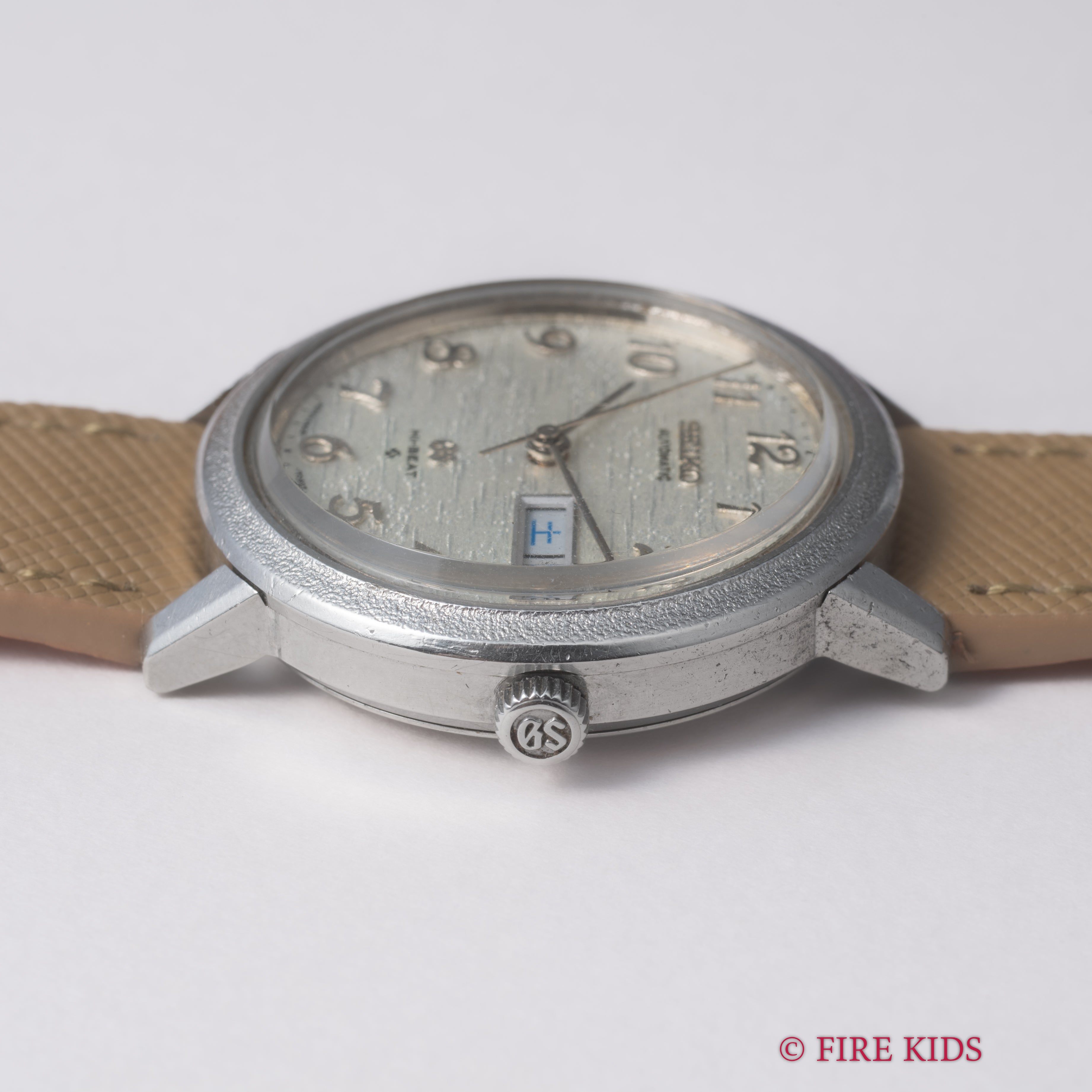 グランドセイコー ハイビート自動巻き 1973年製 アラビアダイヤル ハンマートーンベゼル 5646‐7040 箱付き