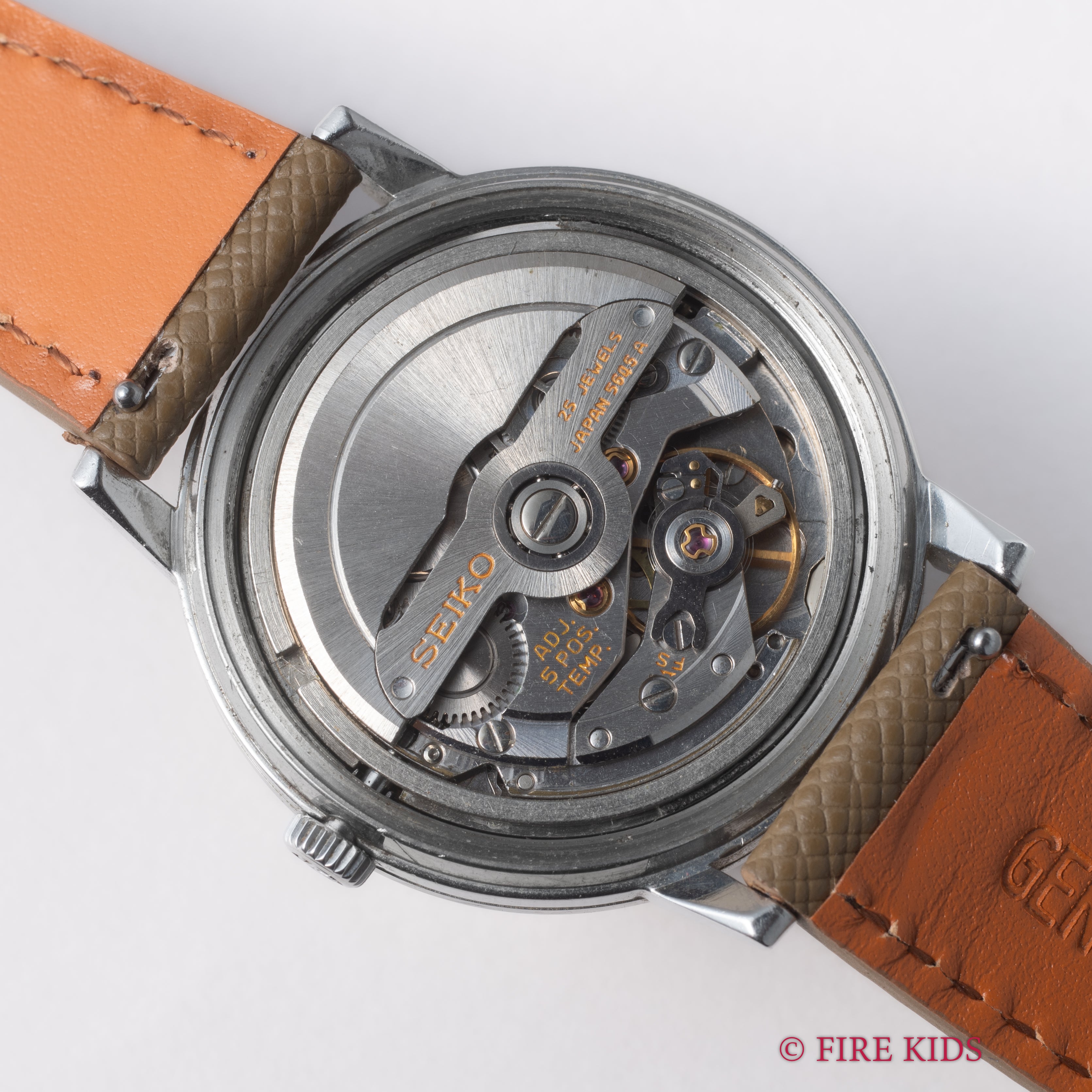 グランドセイコー ハイビート自動巻き 1973年製 アラビアダイヤル ハンマートーンベゼル 5646‐7040 箱付き