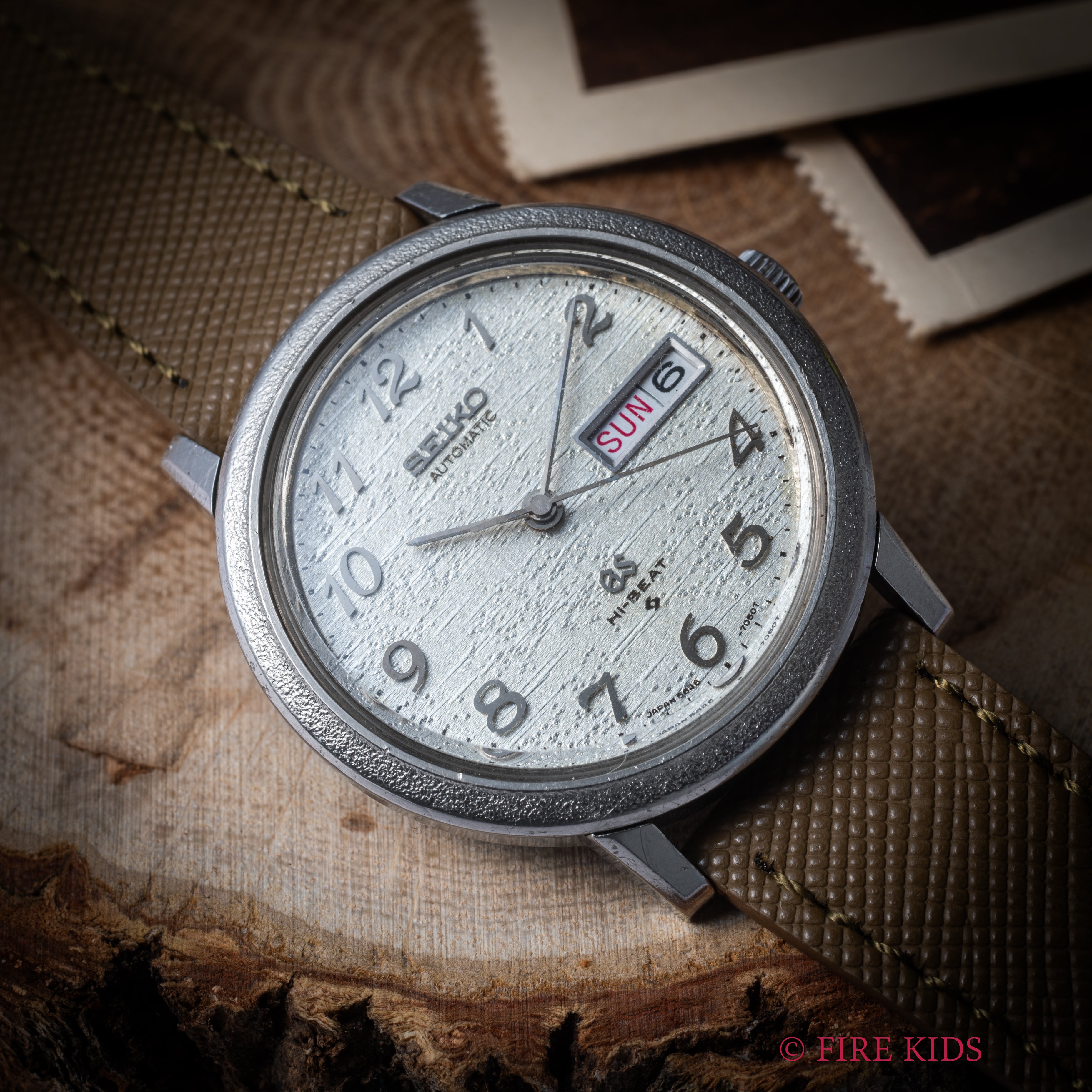 グランドセイコー ハイビート自動巻き 1973年製 アラビアダイヤル ハンマートーンベゼル 5646‐7040 箱付き