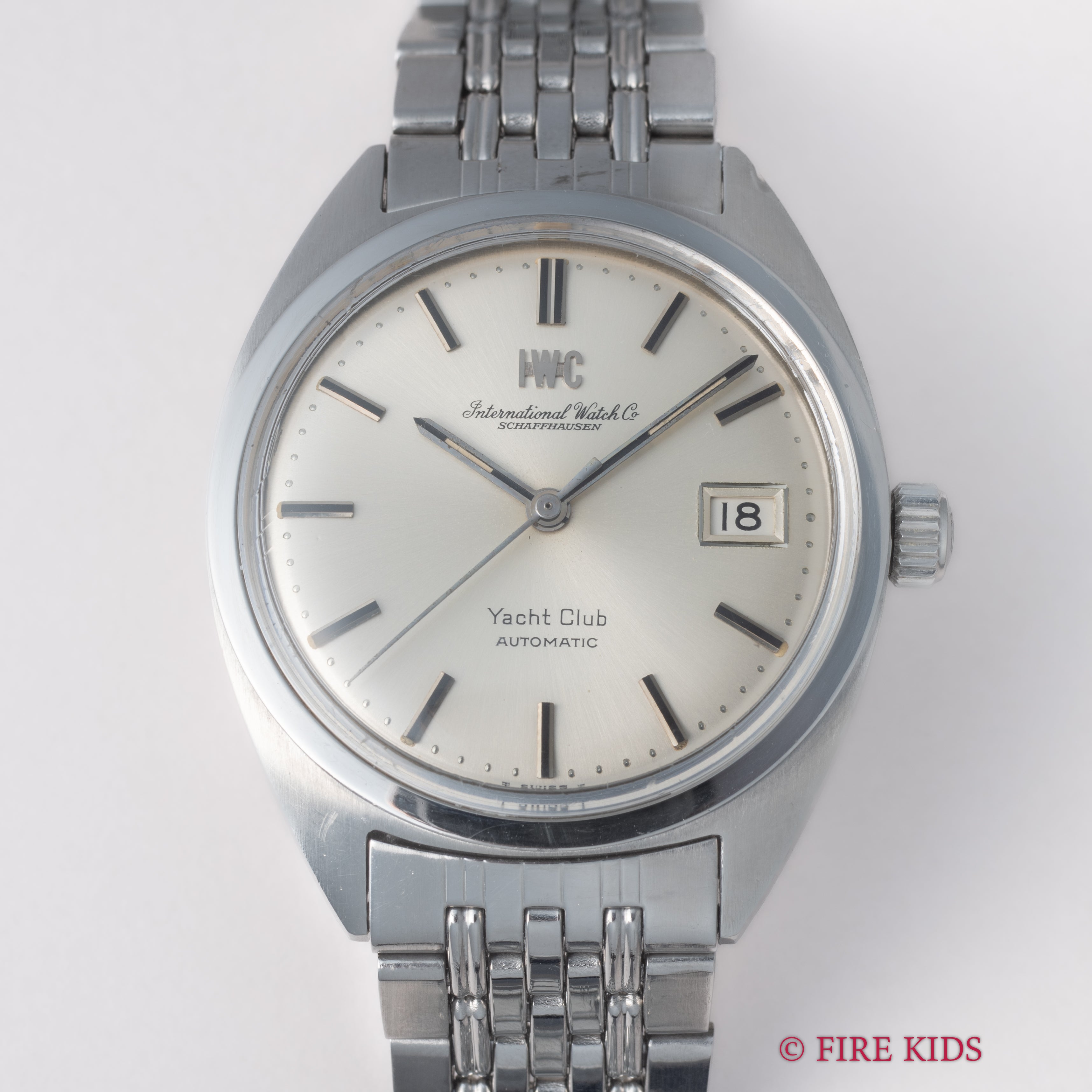 IWC ヨットクラブ 1969年製 Ref.R811AD Cal.8541 純正ゲイフレアーブレス付き