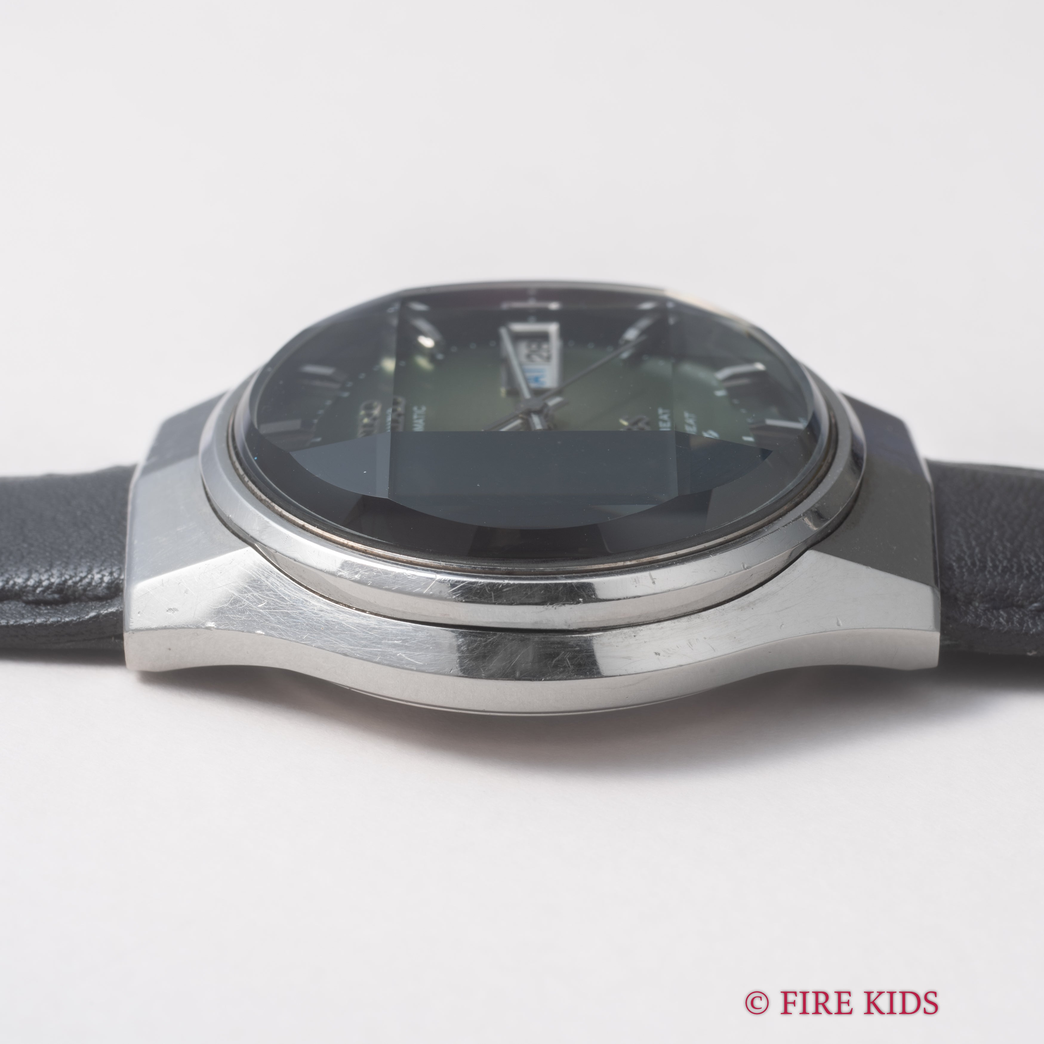 グランドセイコー 1972年製 56GSグリーングラデーション文字盤 Ref.5646-7020 カットガラス ハイビート自動巻