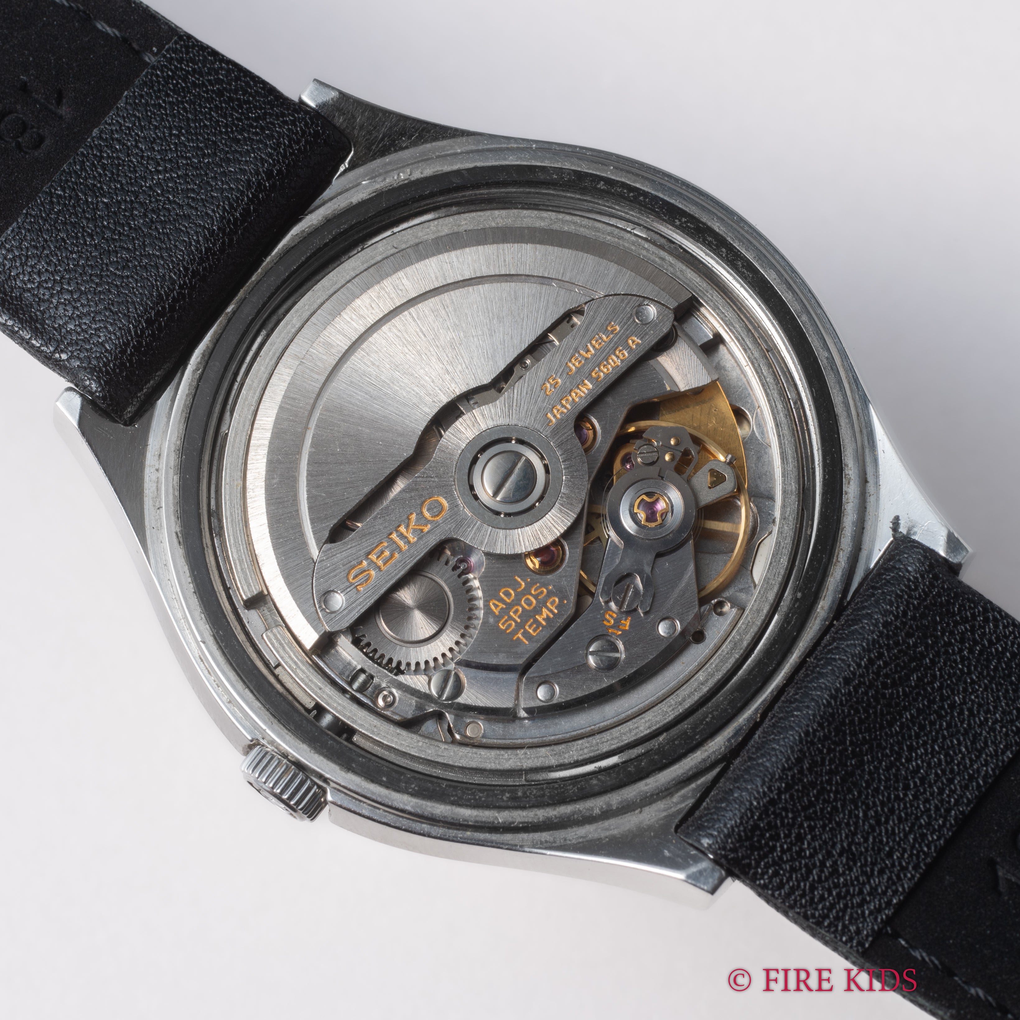 グランドセイコー 1972年製 56GSグリーングラデーション文字盤 Ref.5646-7020 カットガラス ハイビート自動巻