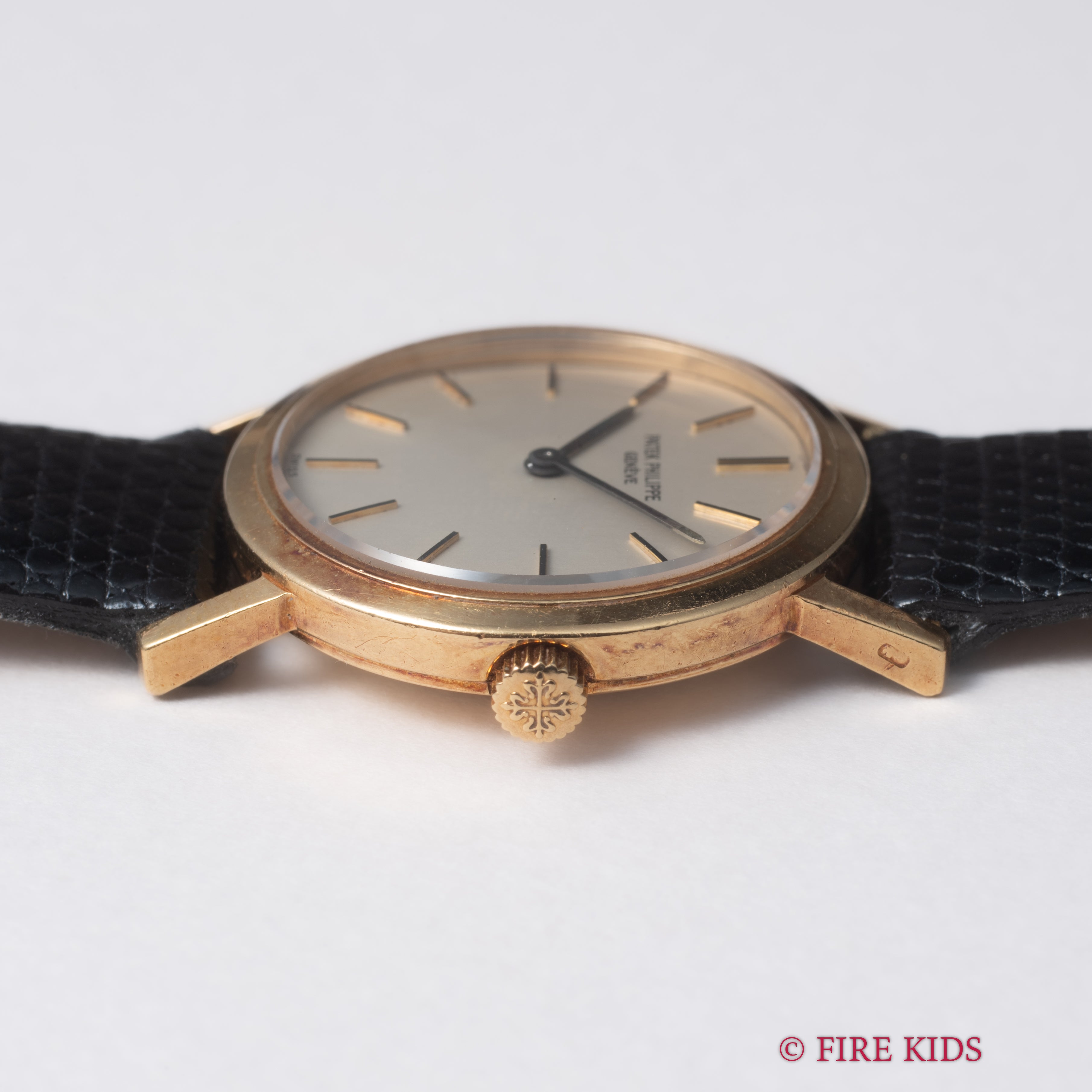 パテック・フィリップ カラトラバ レディース 1970年代製 18金無垢 Ref.4184 Cal.16-250 純正18KYG尾錠