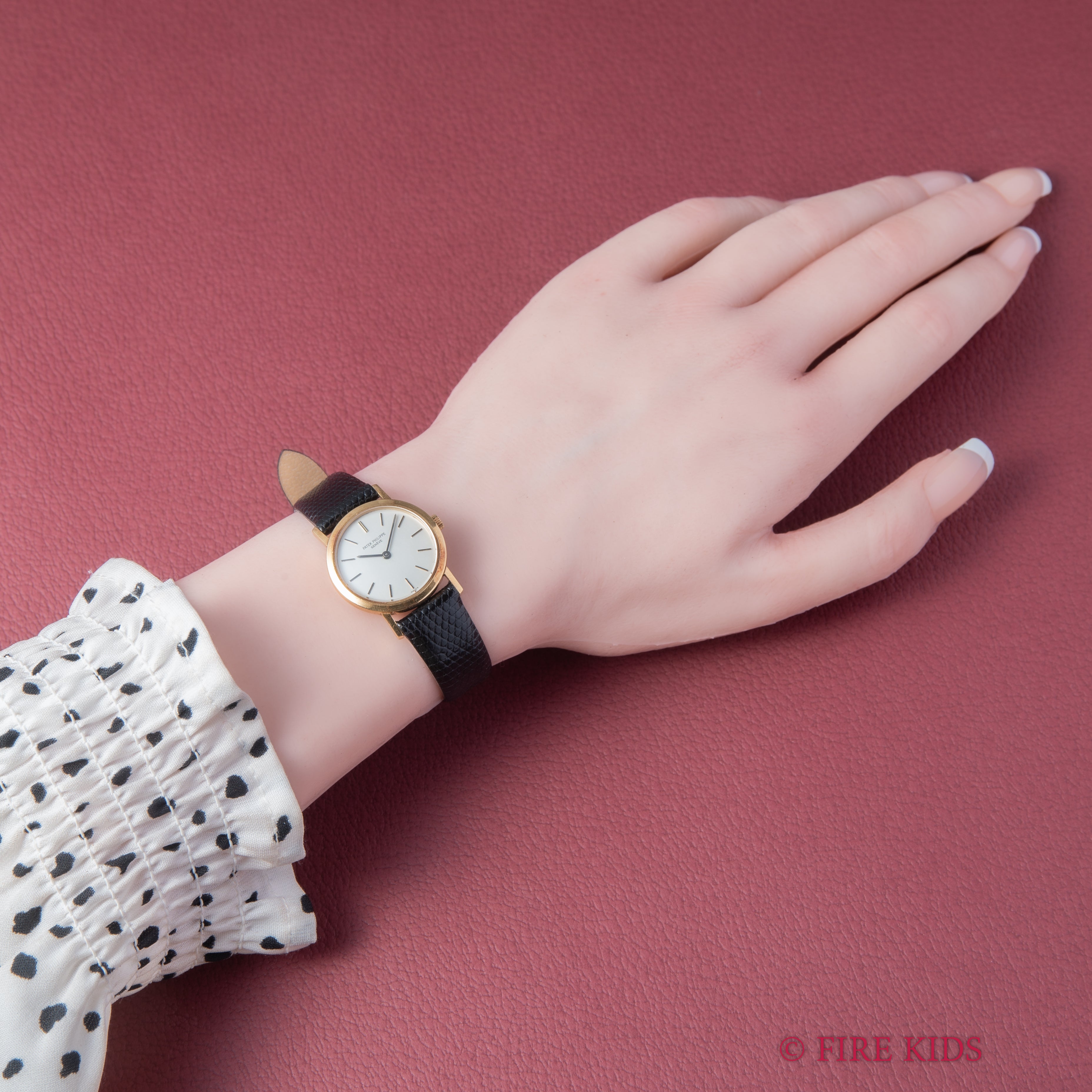 パテック・フィリップ カラトラバ レディース 1970年代製 18金無垢 Ref.4184 Cal.16-250 純正18KYG尾錠