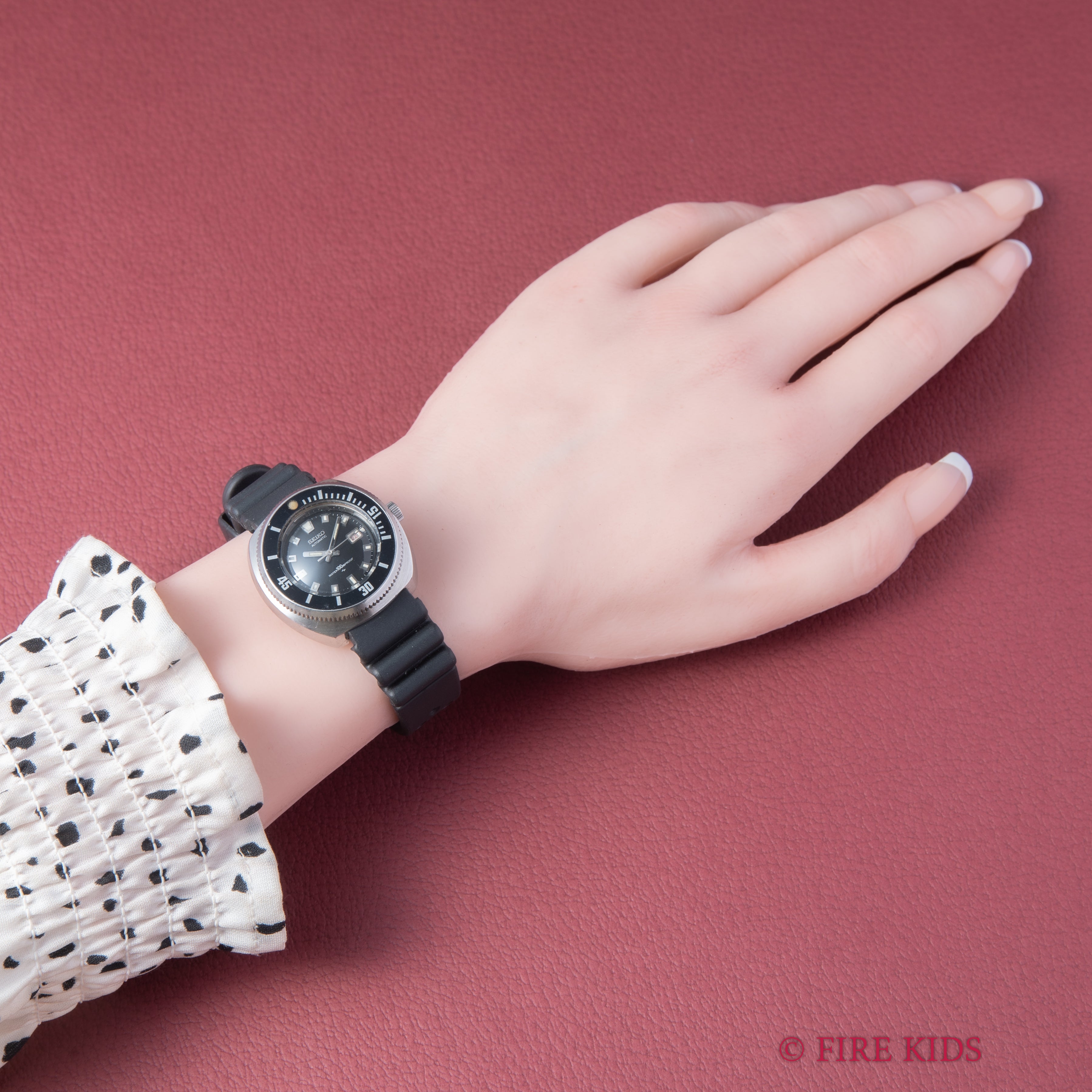 セイコー ダイバー 100m レディース 1968年製 ワンピースケース Ref.2517-0320