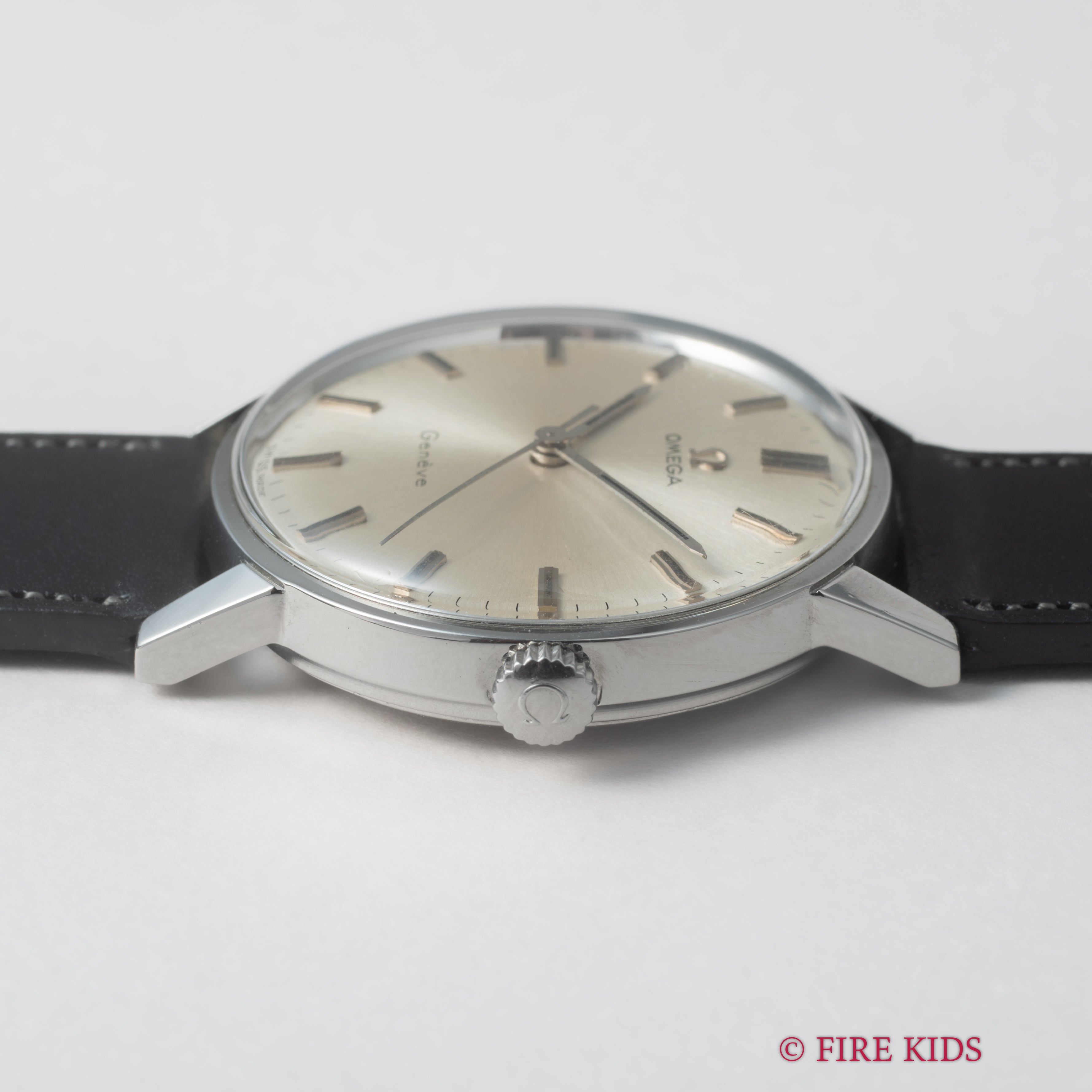 オメガ ジュネーブ ラウンドケース 1968年製 手巻き ノンデイト Ref.135.011