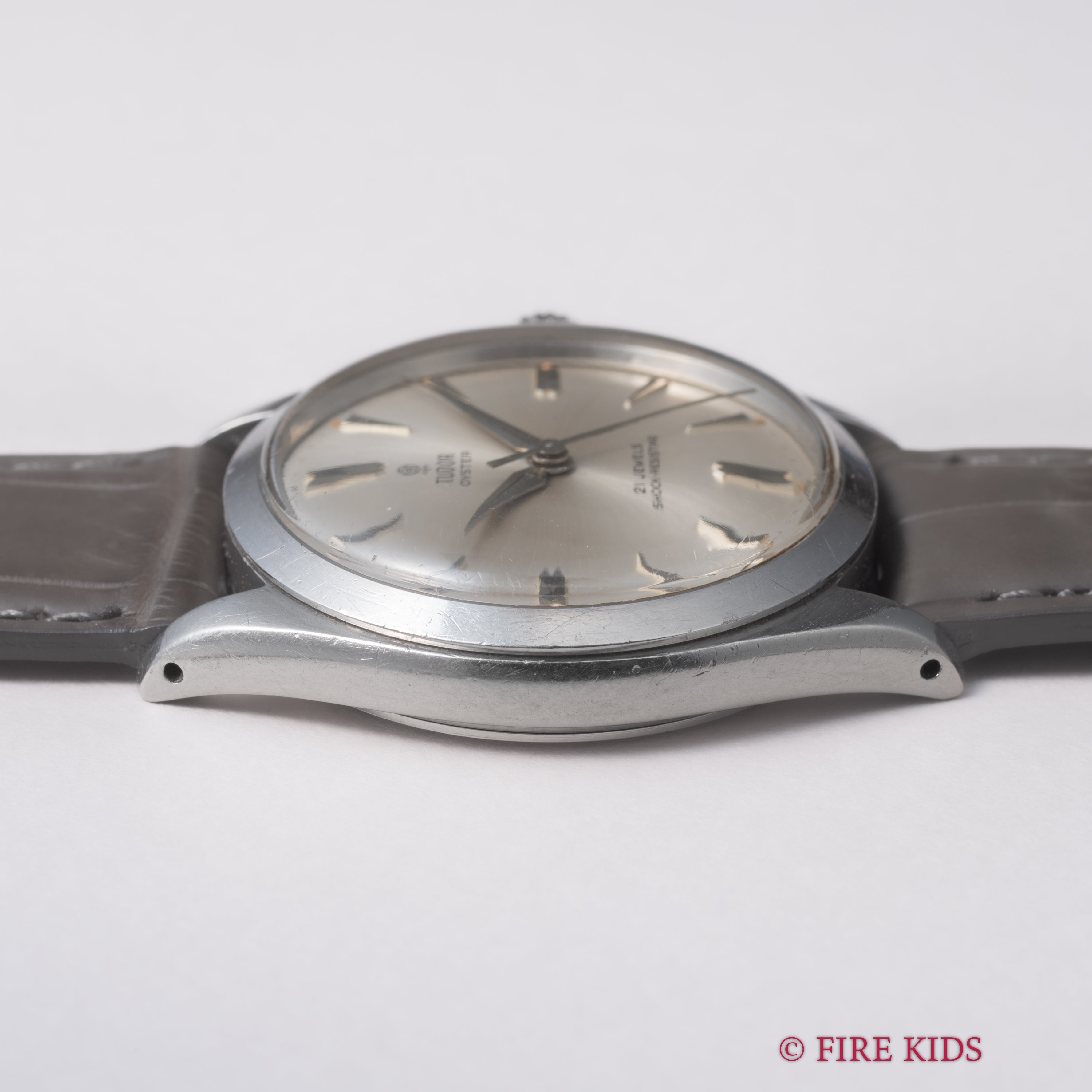 チューダー 小薔薇 オイスター 手巻き 1961年製 Ref.7934